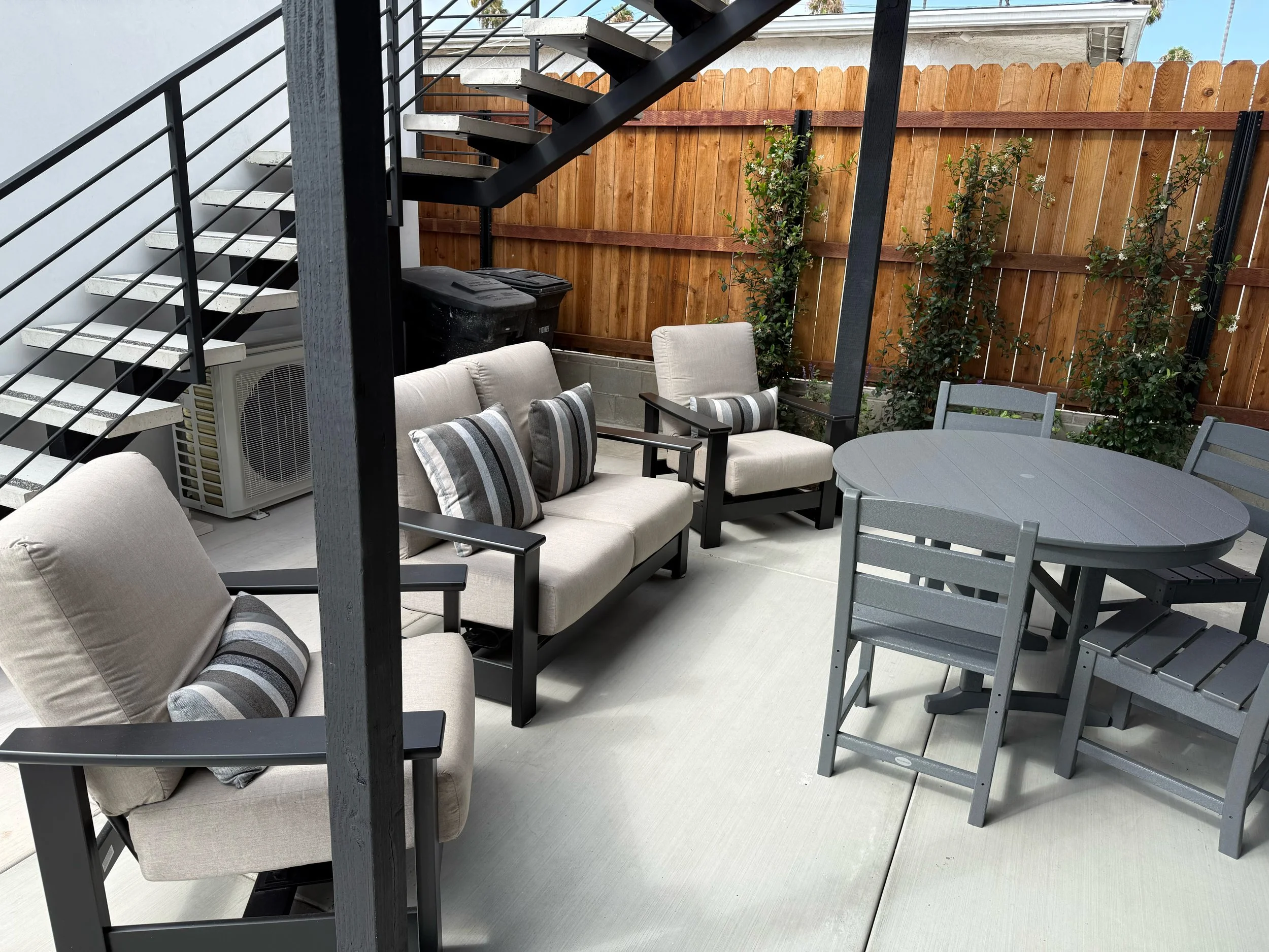 113Granada-Studio-17.jpg