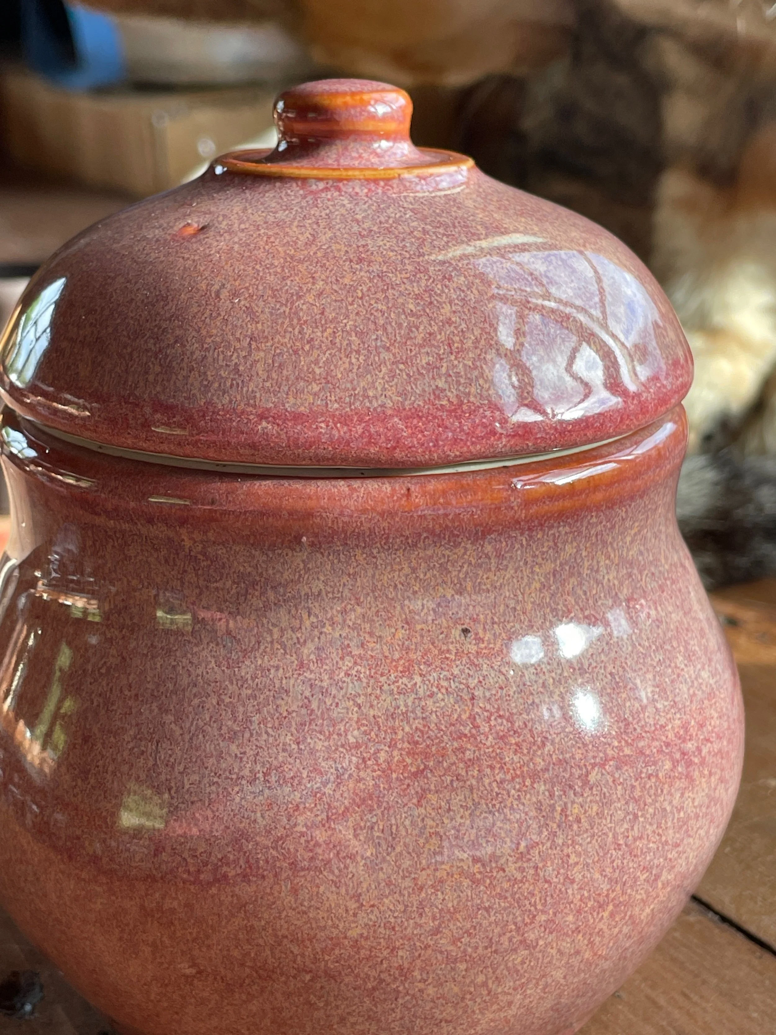 Lidded-jar-001.jpg