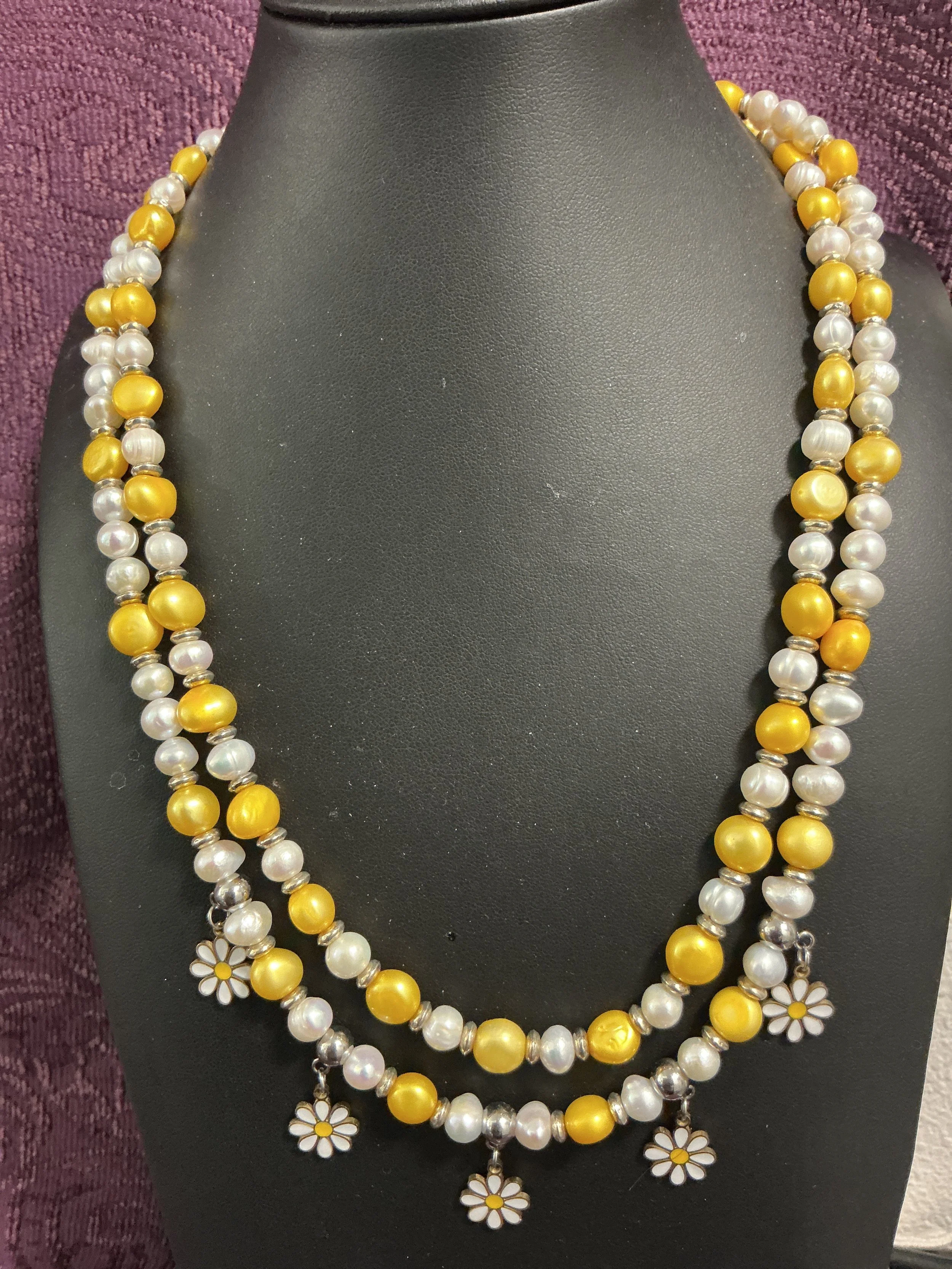 Field of Daisies Necklace & Earrings