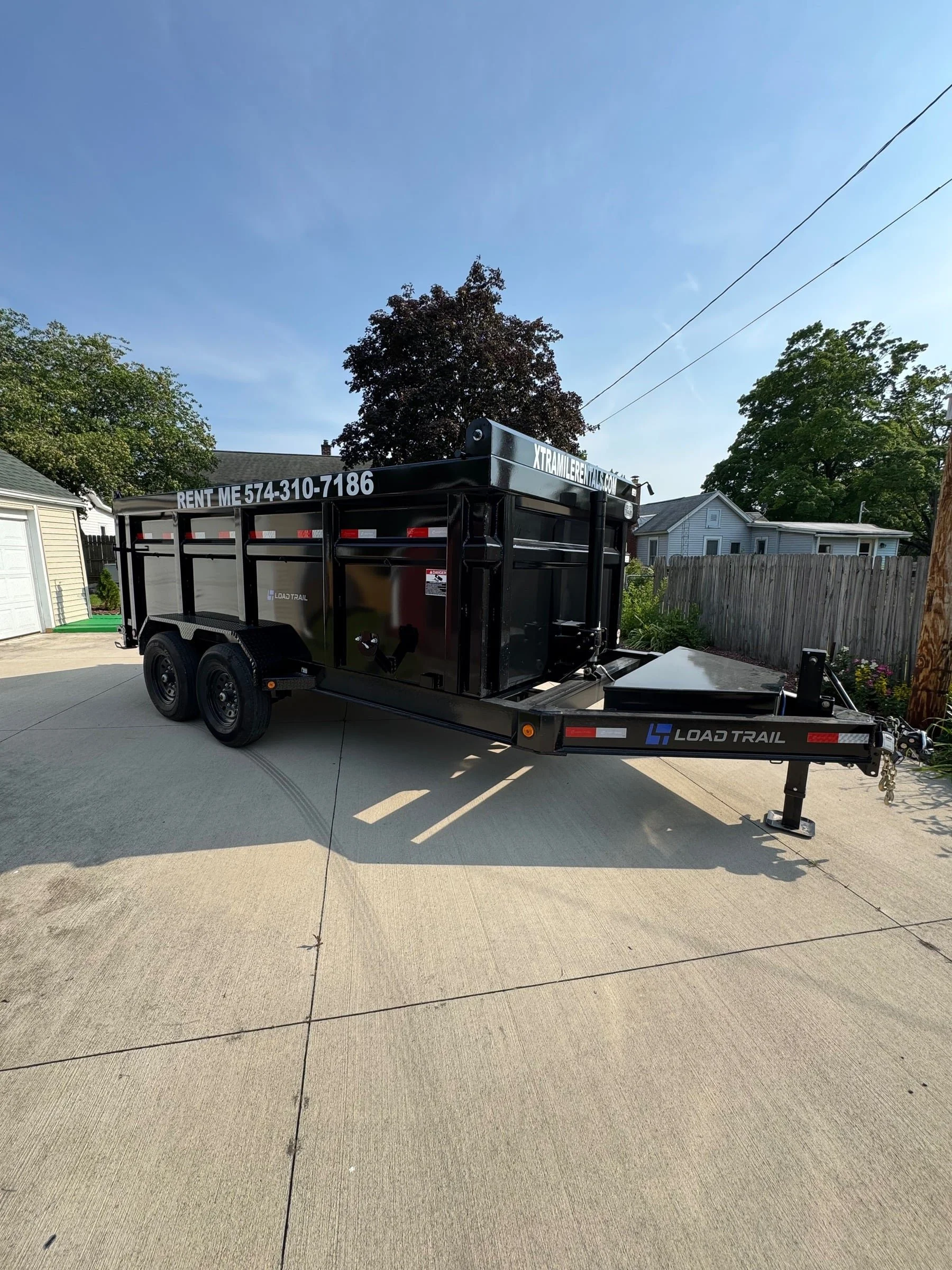 Dump trailer for rent