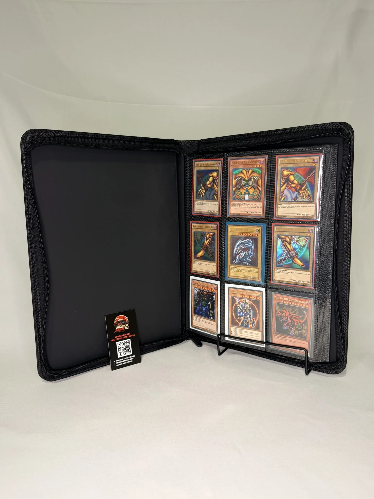9 pocket inside view.JPEG