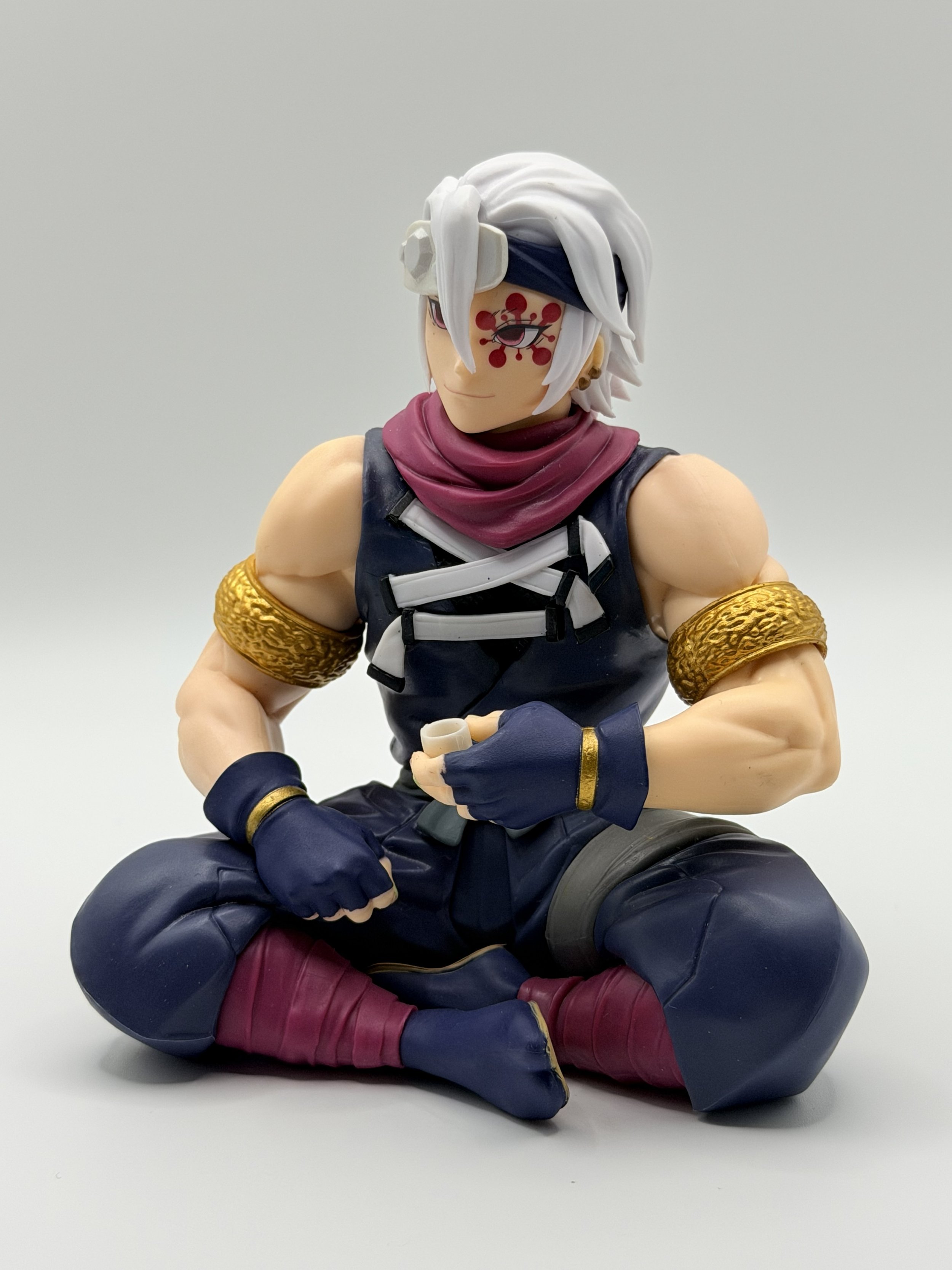 Demon Slayer Tengen Uzui — Sitting.jpg