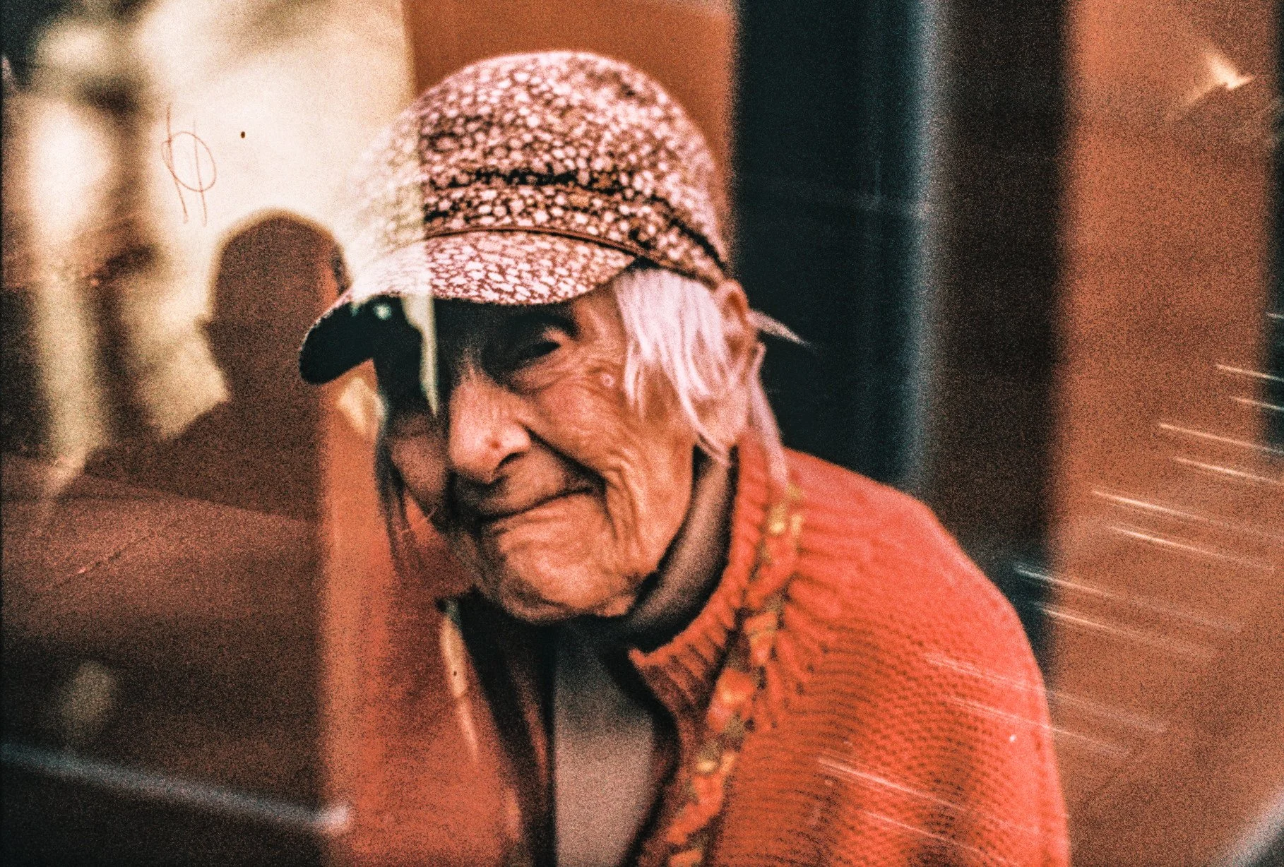 R1-05342-004A.jpg