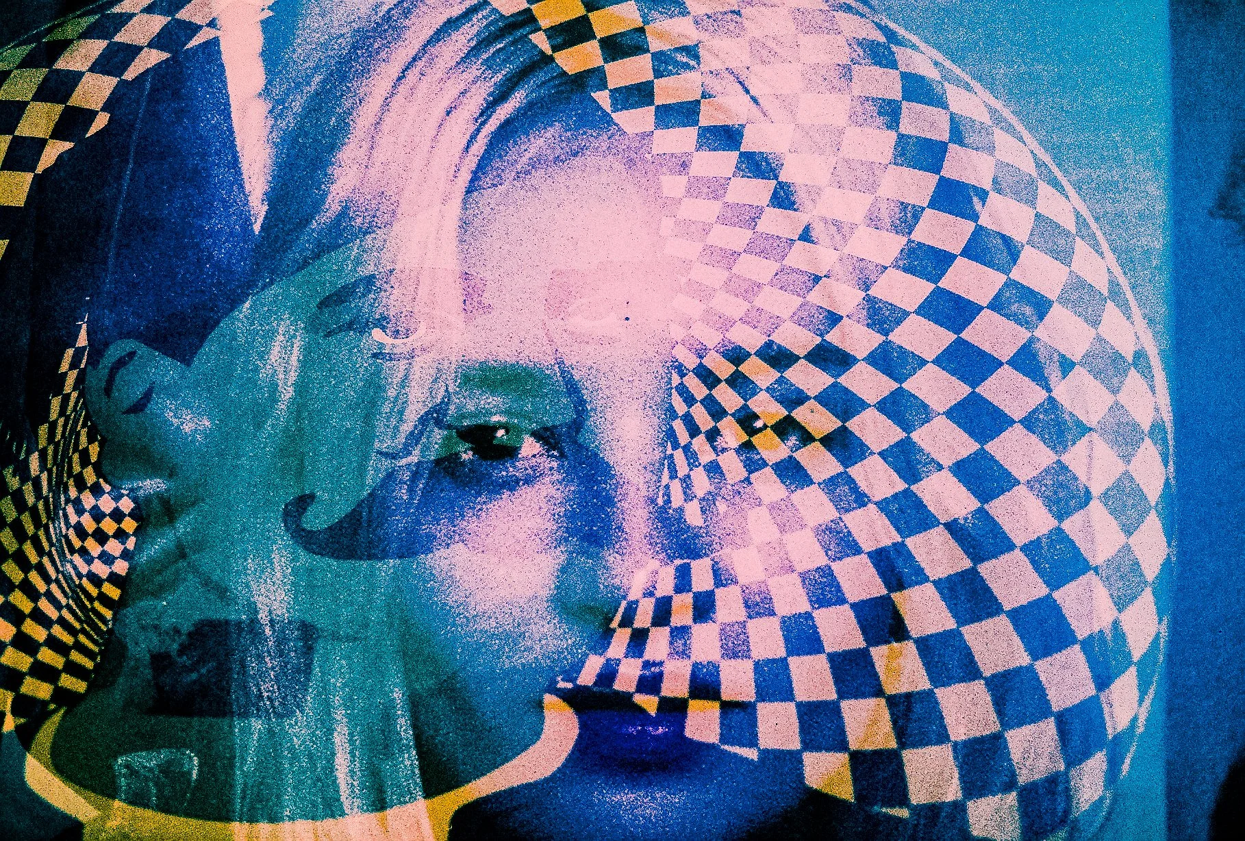 R1-07093-0022.jpg