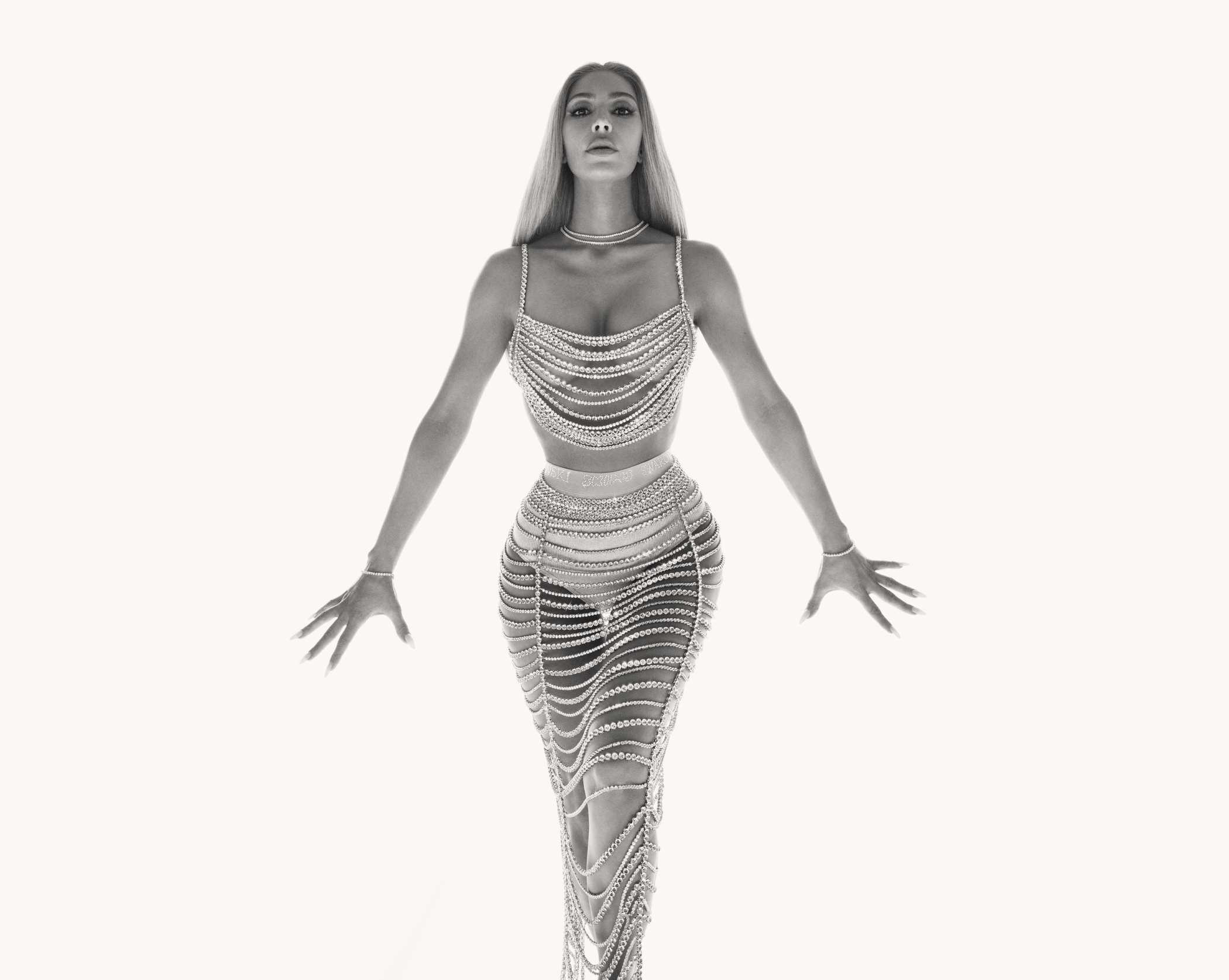 2023_SKIMS_KV-KIMBW2_OF_GL_300DPI_RGB_2_FINAL.png