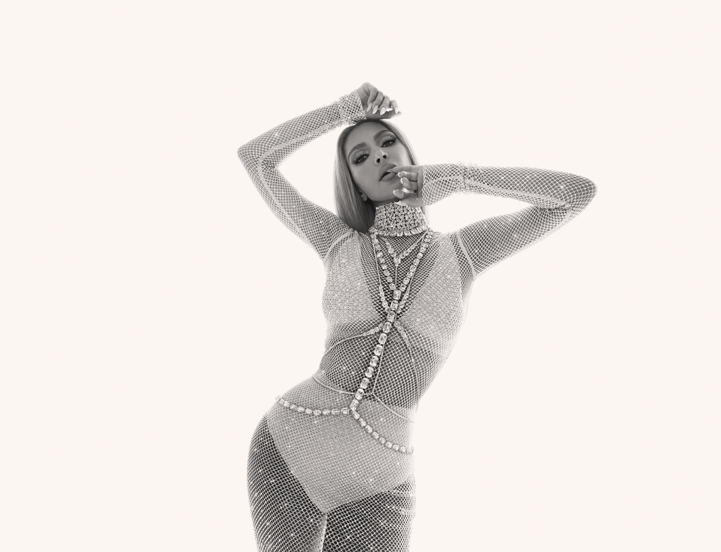 2023_SKIMS_KV-KIMBW1_OF_GL_300DPI_RGB_FINAL.png