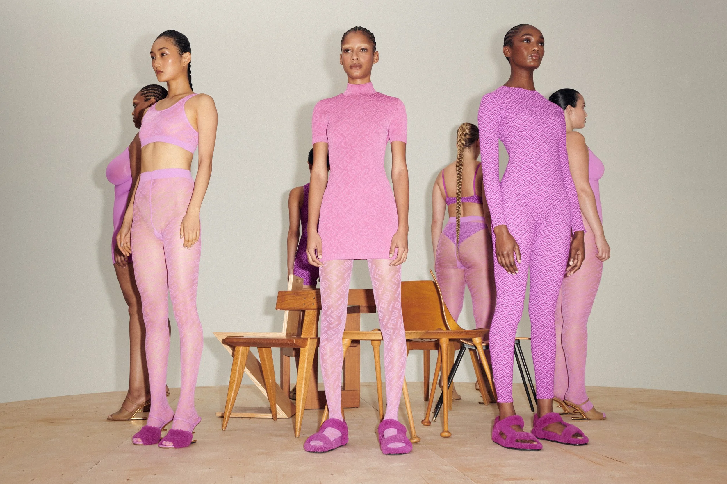 20210929_VanessaBeecroft_Skims_Fendi_03_0067_01.jpg