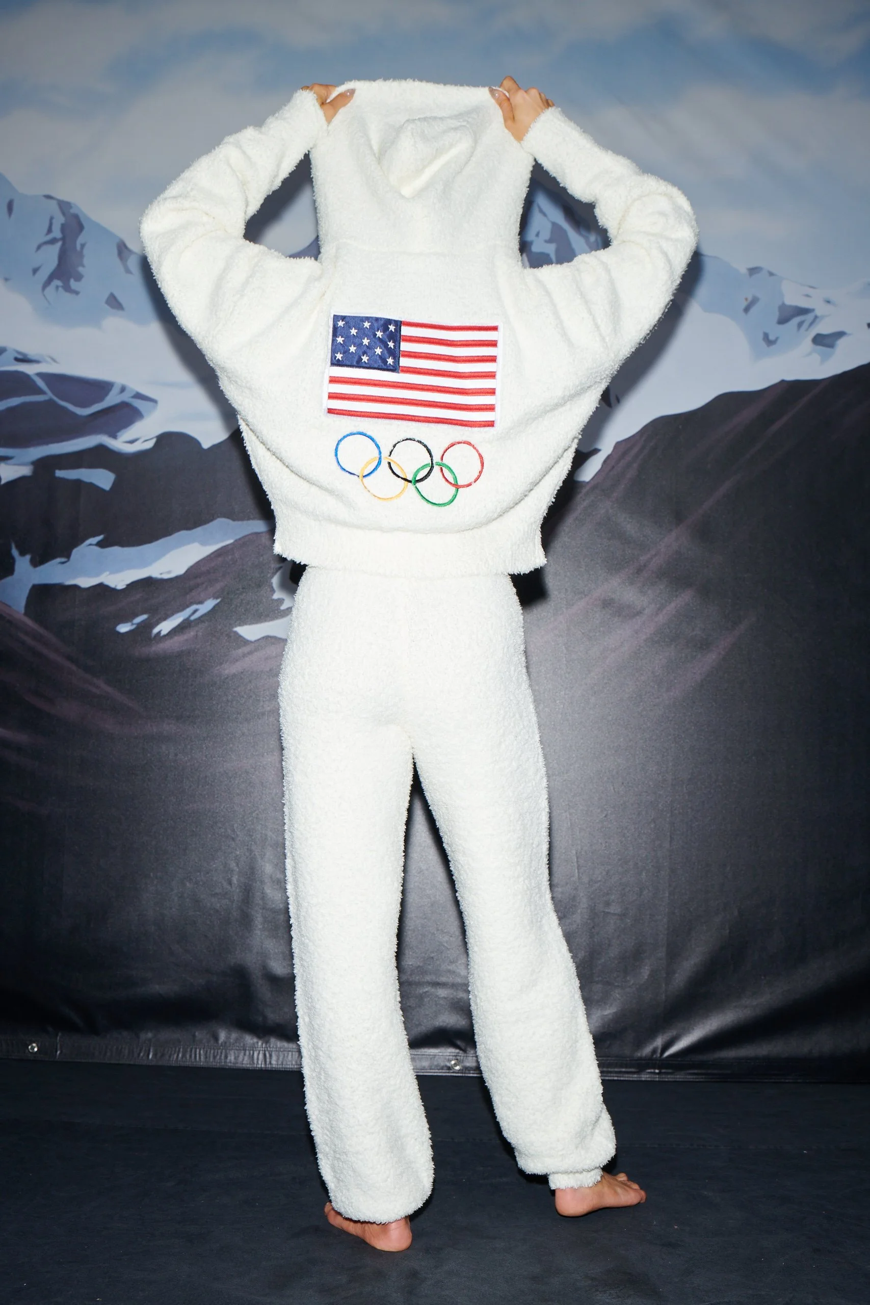 20211117_Skims_Olympics_S03_037.jpg