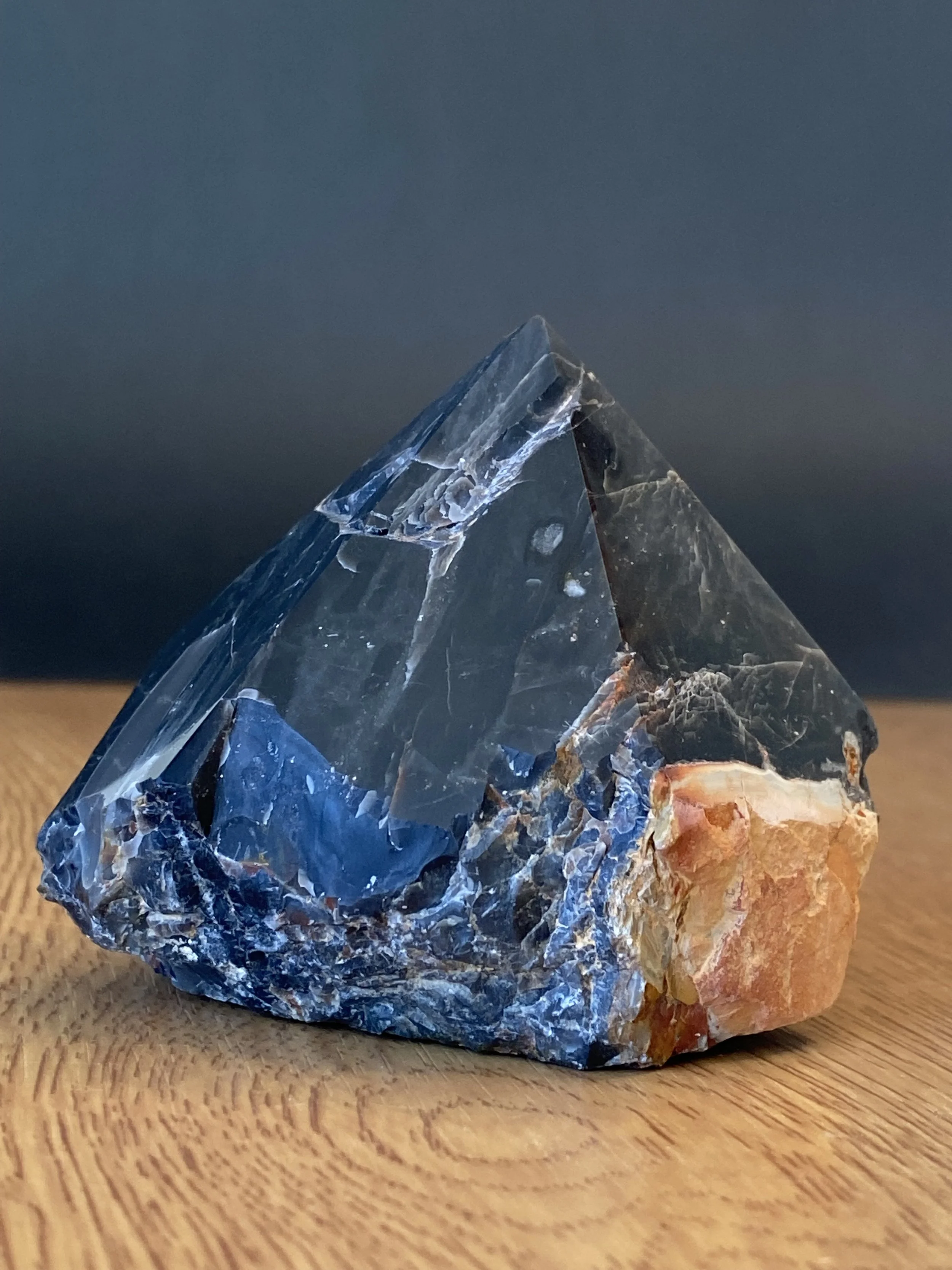 Black Onyx Top Polished Point