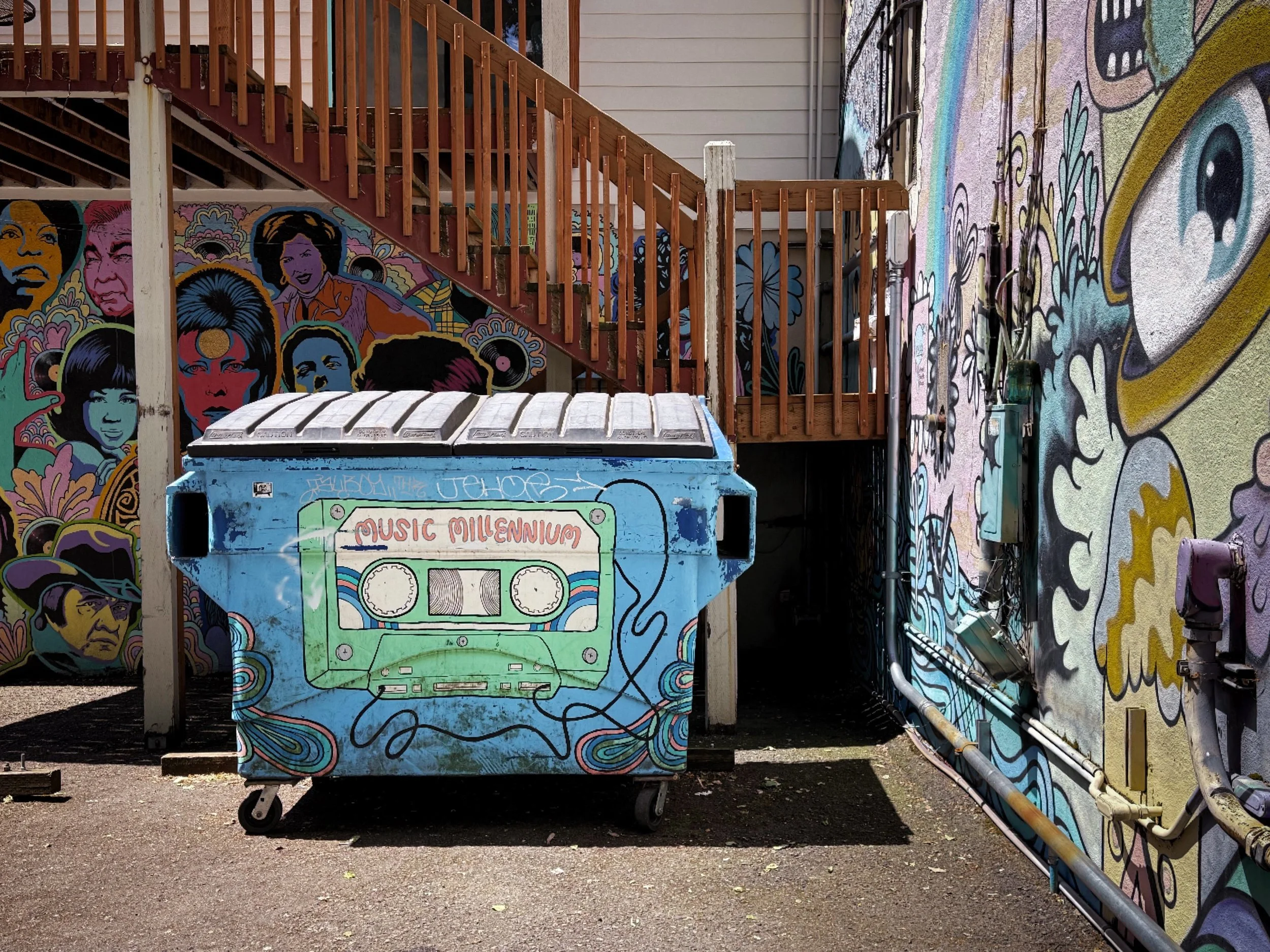 Musical dumpster - Portland, Oregon