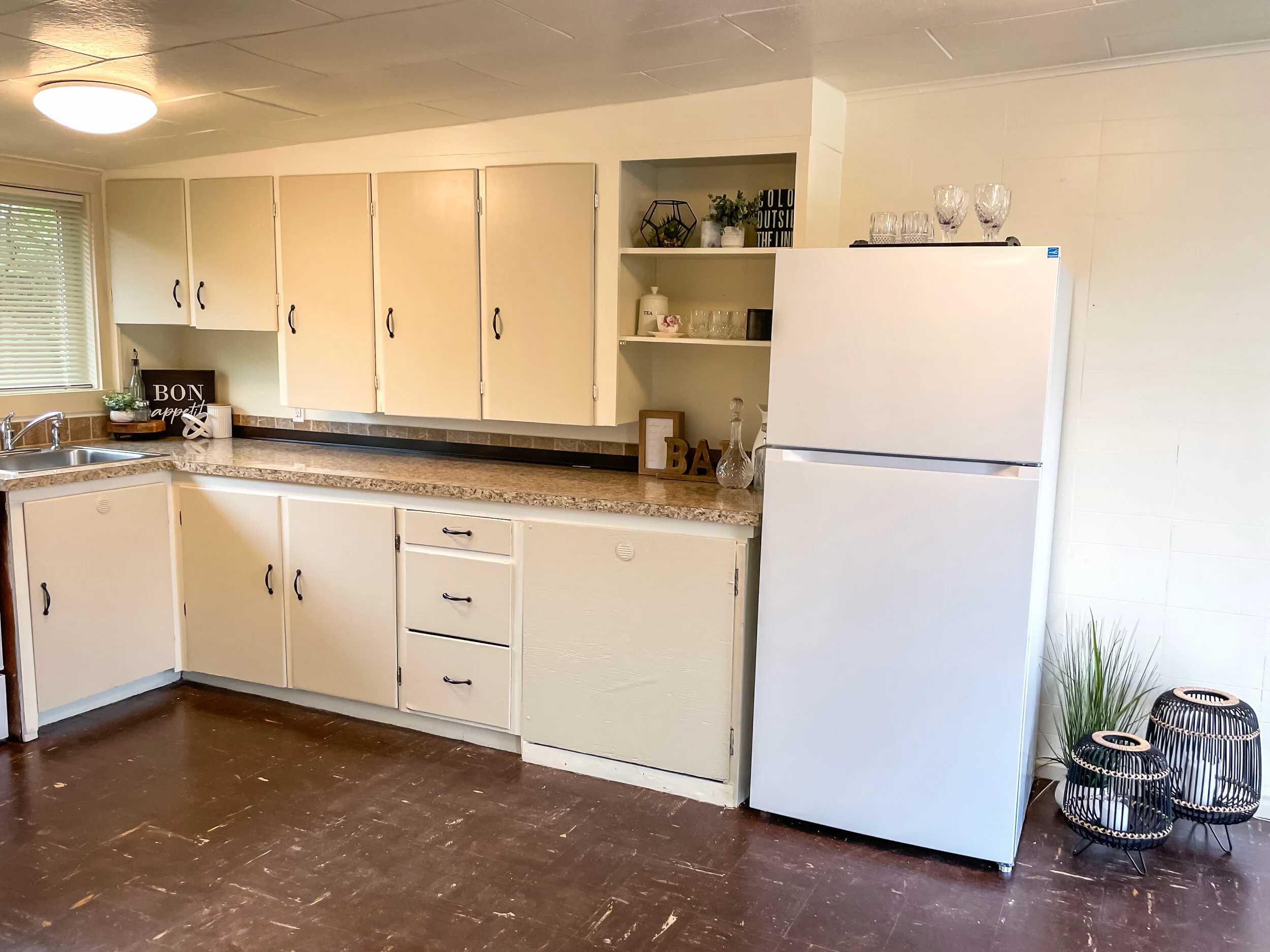 610 16th Ave Staging 2.JPG