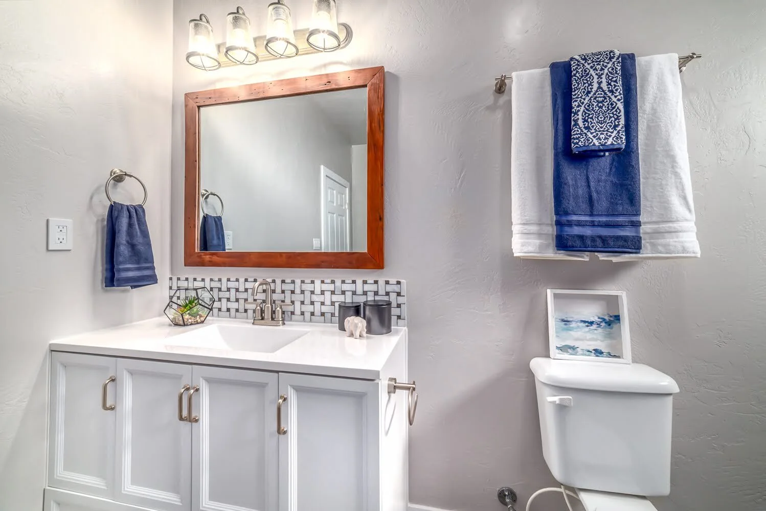 24935 Suttle Rd-7597-Edit.jpg