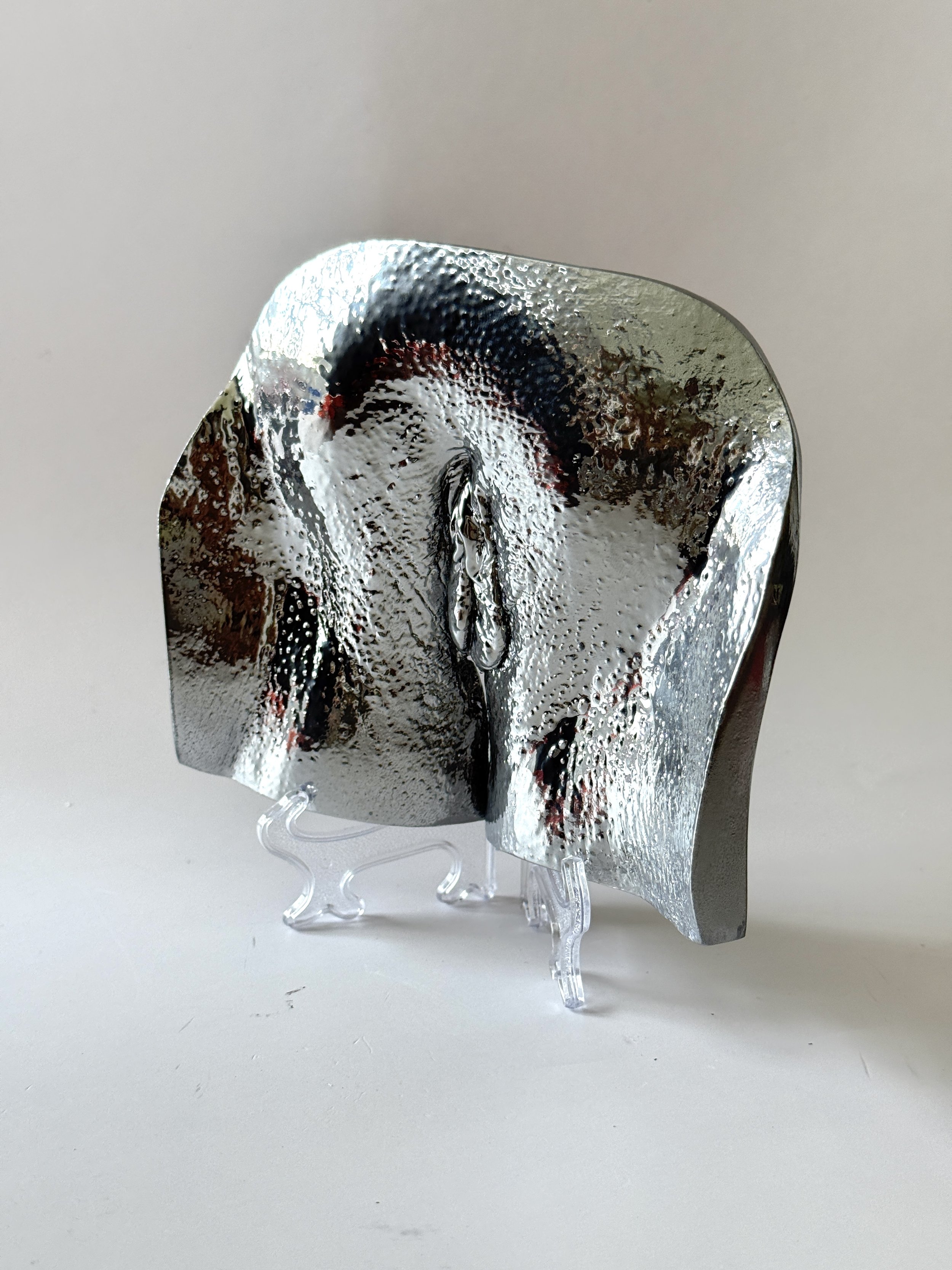 silver-chrome-vulva-casting-art-studio-lams.jpg