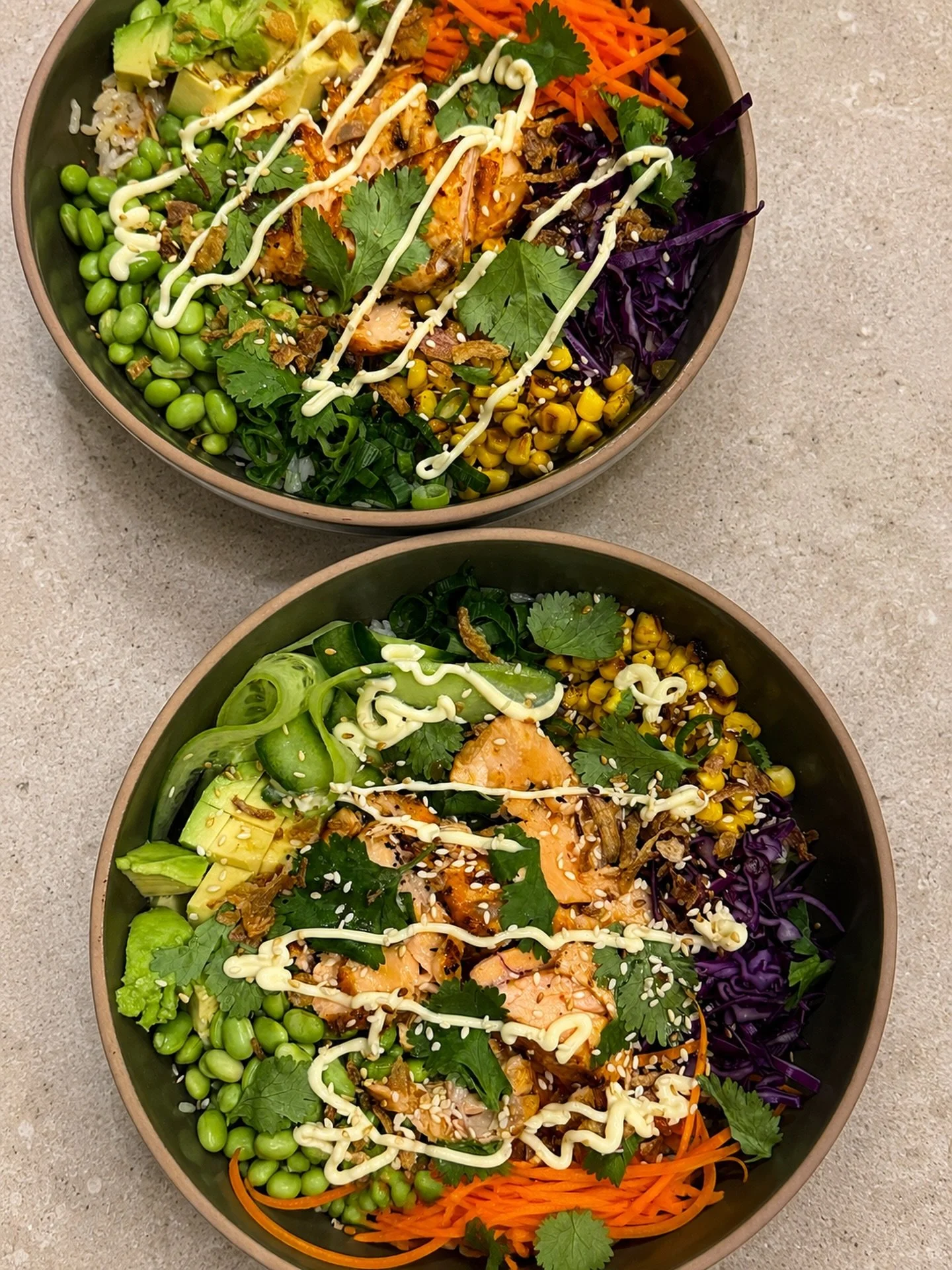 🥑🐟Fresh Salmon poke bowls, finished with our Sesame Seeds ✨

A simple sprinkle for the perfect nutty crunch and a beautiful finishing touch. 🤍