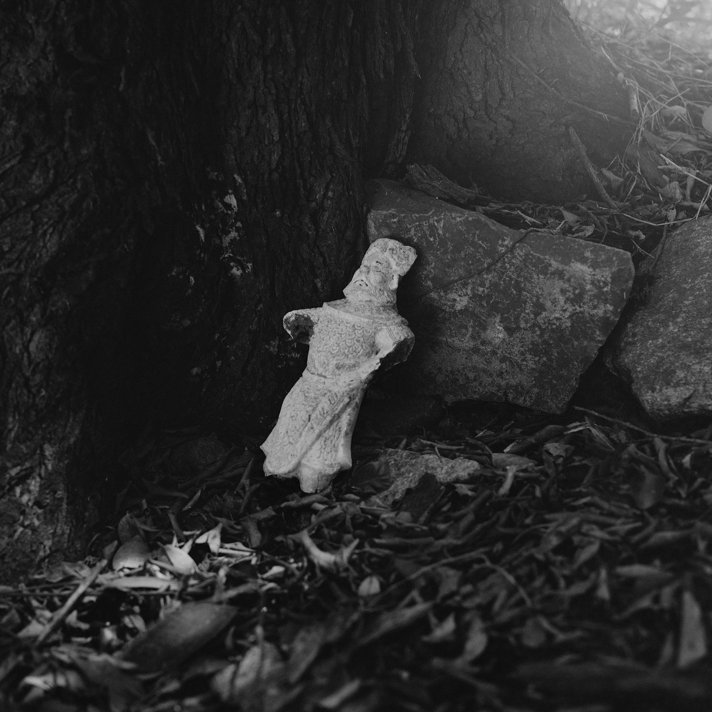 Abandoned Gods_02.jpg