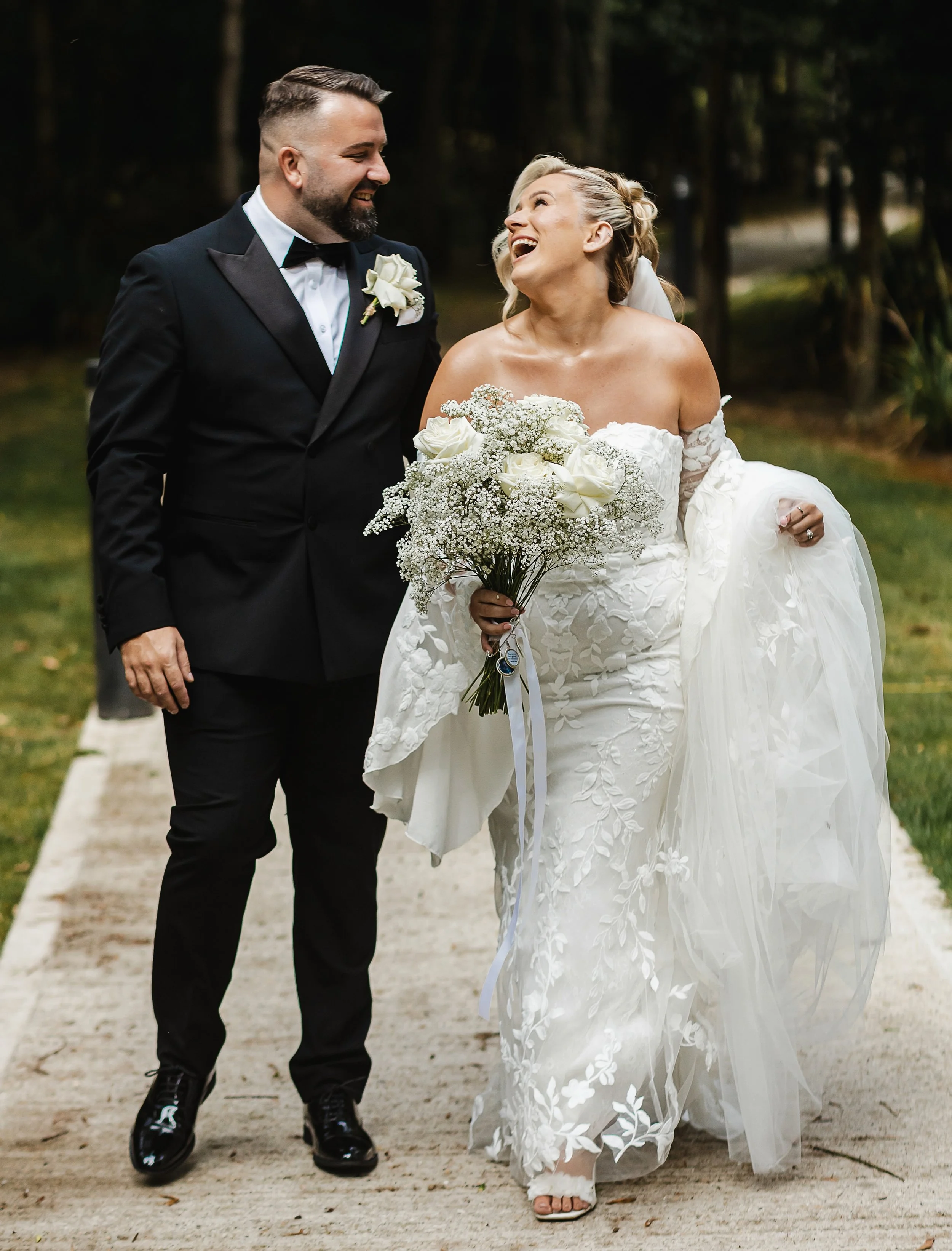 Leah &amp; Olly 🖤

A beautiful wedding back in August at @oaklands_thegrandlodge and here&rsquo;s what they had to say about it ☺️

&ldquo;We had the absolute pleasure of having these guys at our wedding at Oaklands, from the start of the whole plan