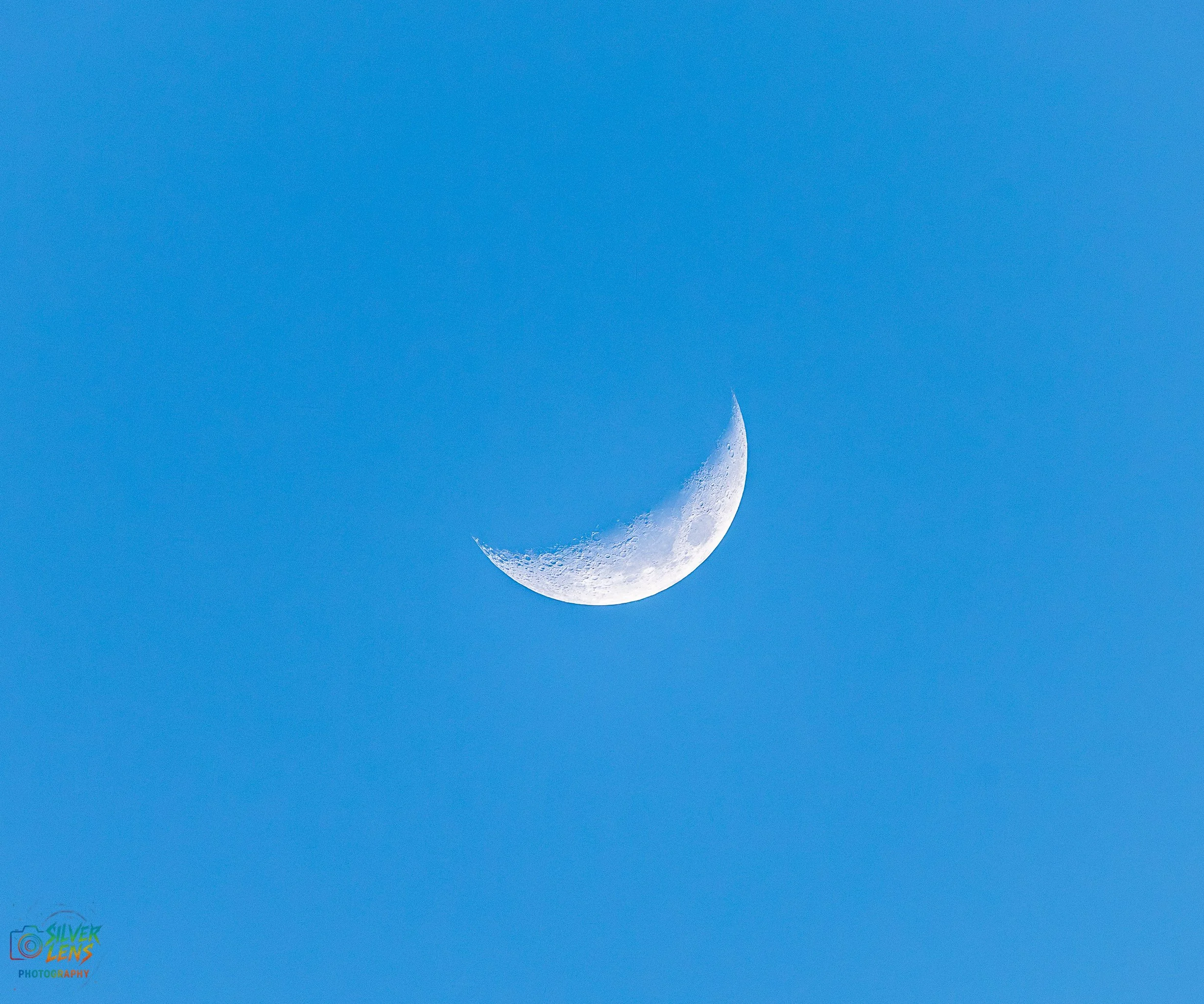 burbs_4.21-1_moon (1 of 1).jpg