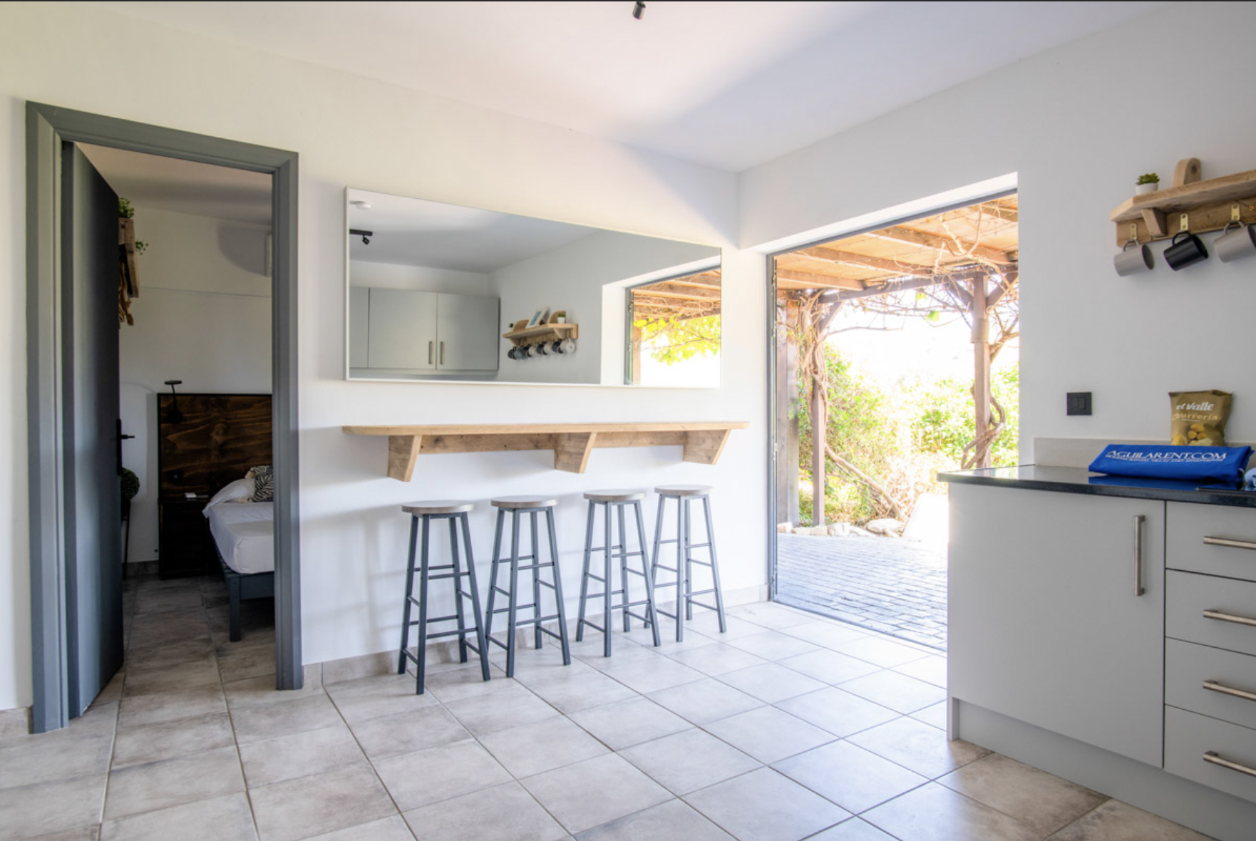 CommonArea_ApartmentKitchen.png