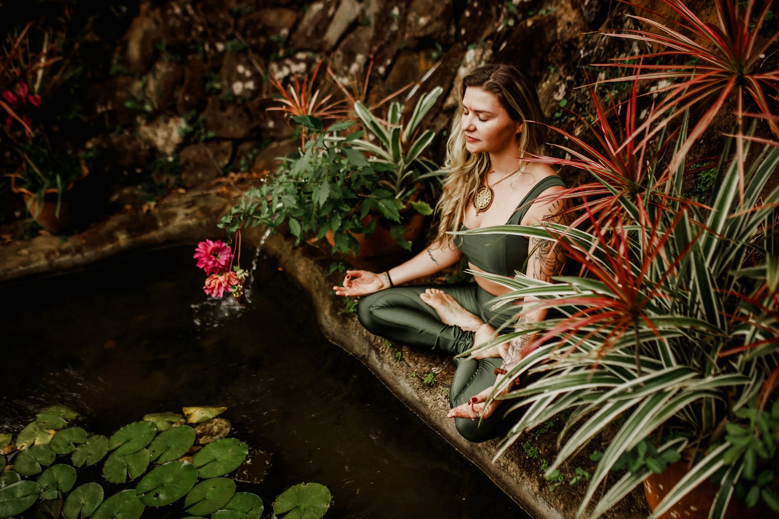 YOGA E AYURVEDA