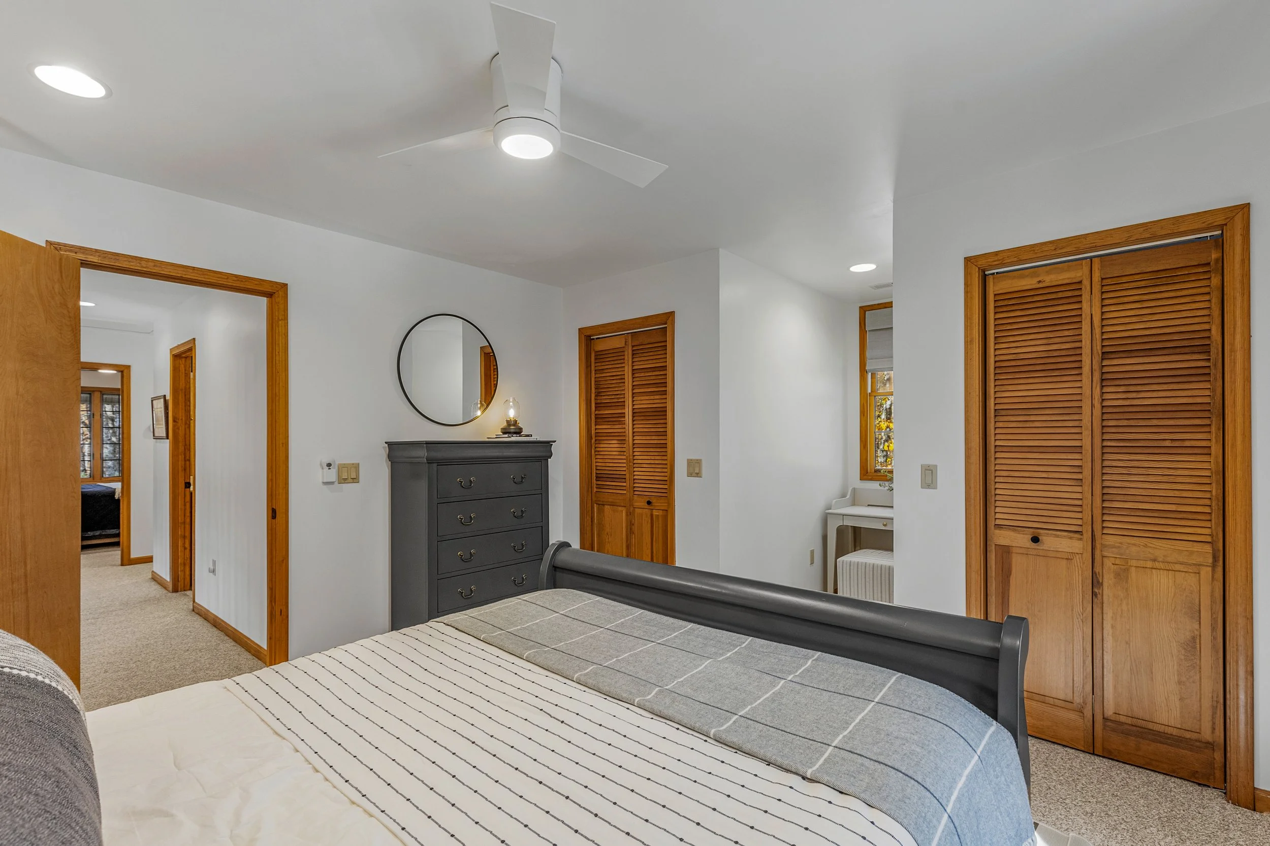 611 Ridgewood - Photos (46).jpg