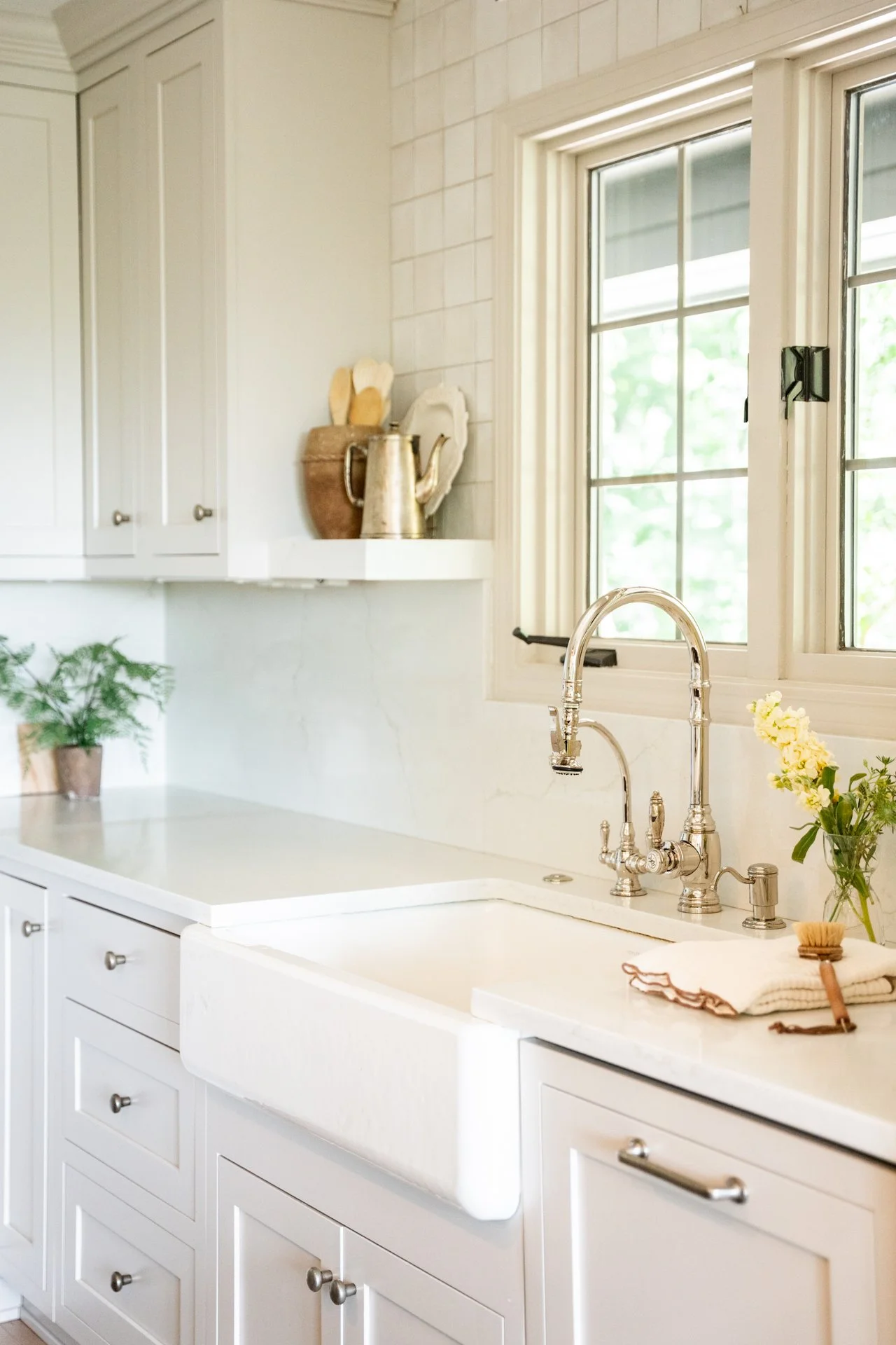 Highlands NC kitchen interior with integrated appliances and natural stone finishes