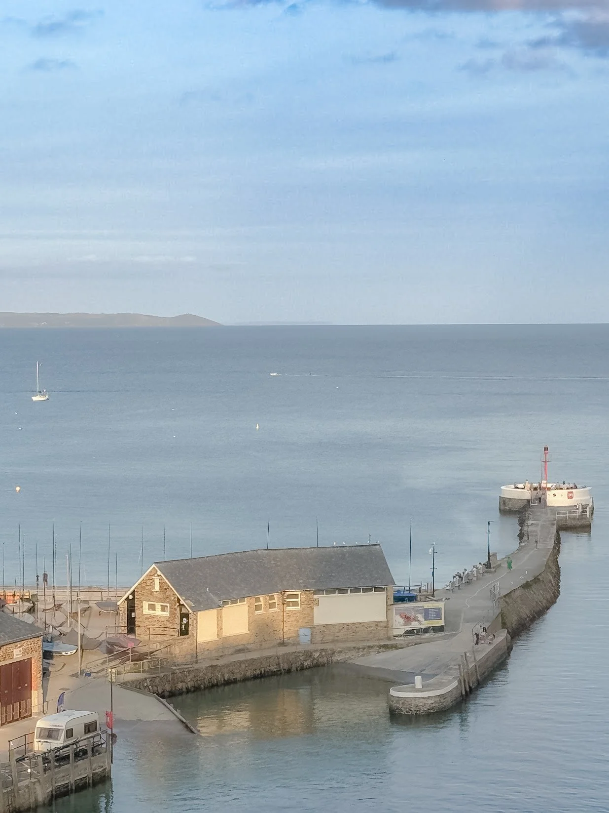 looe1-2.jpg