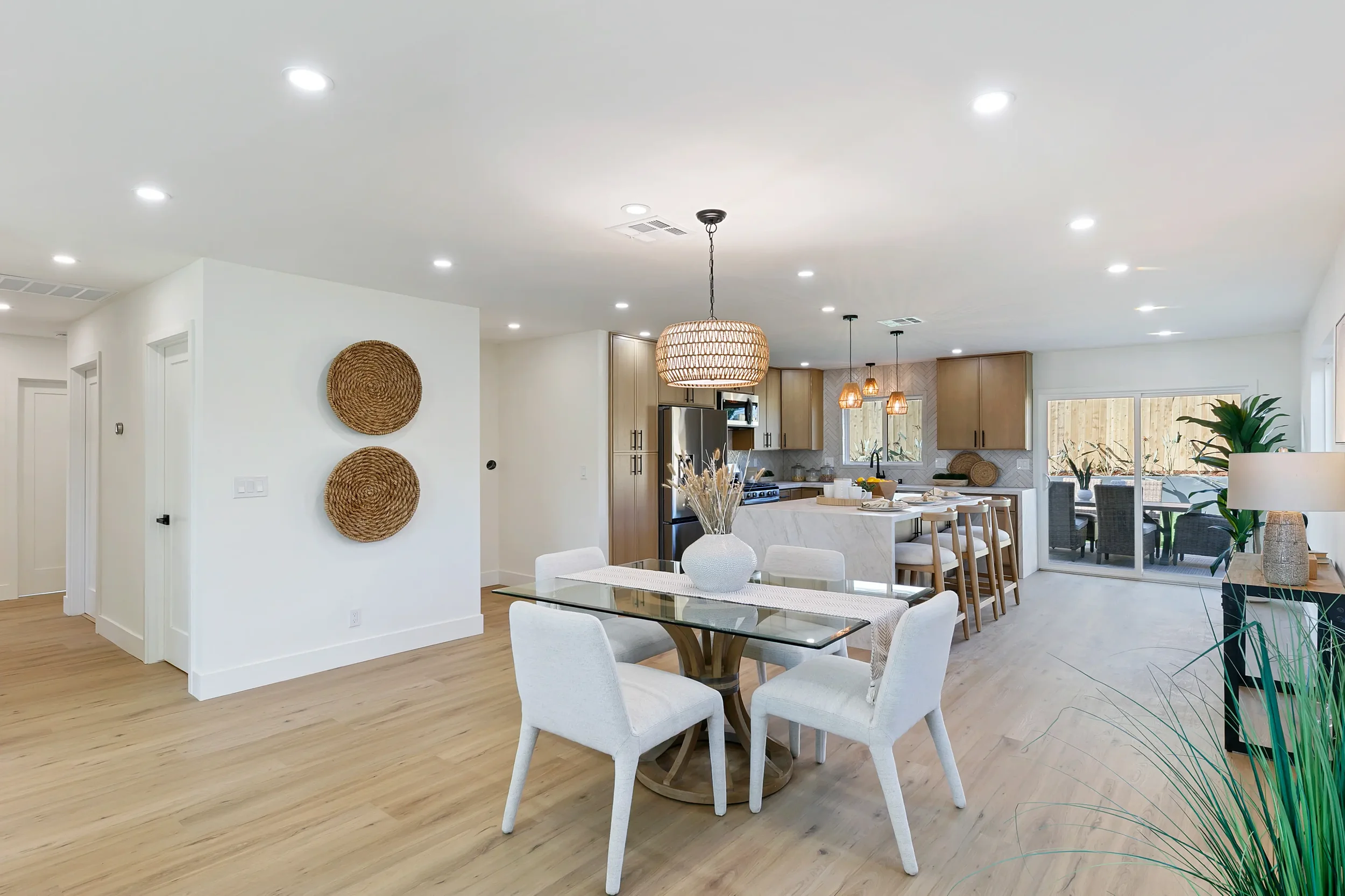 Dining Room, Kitchen