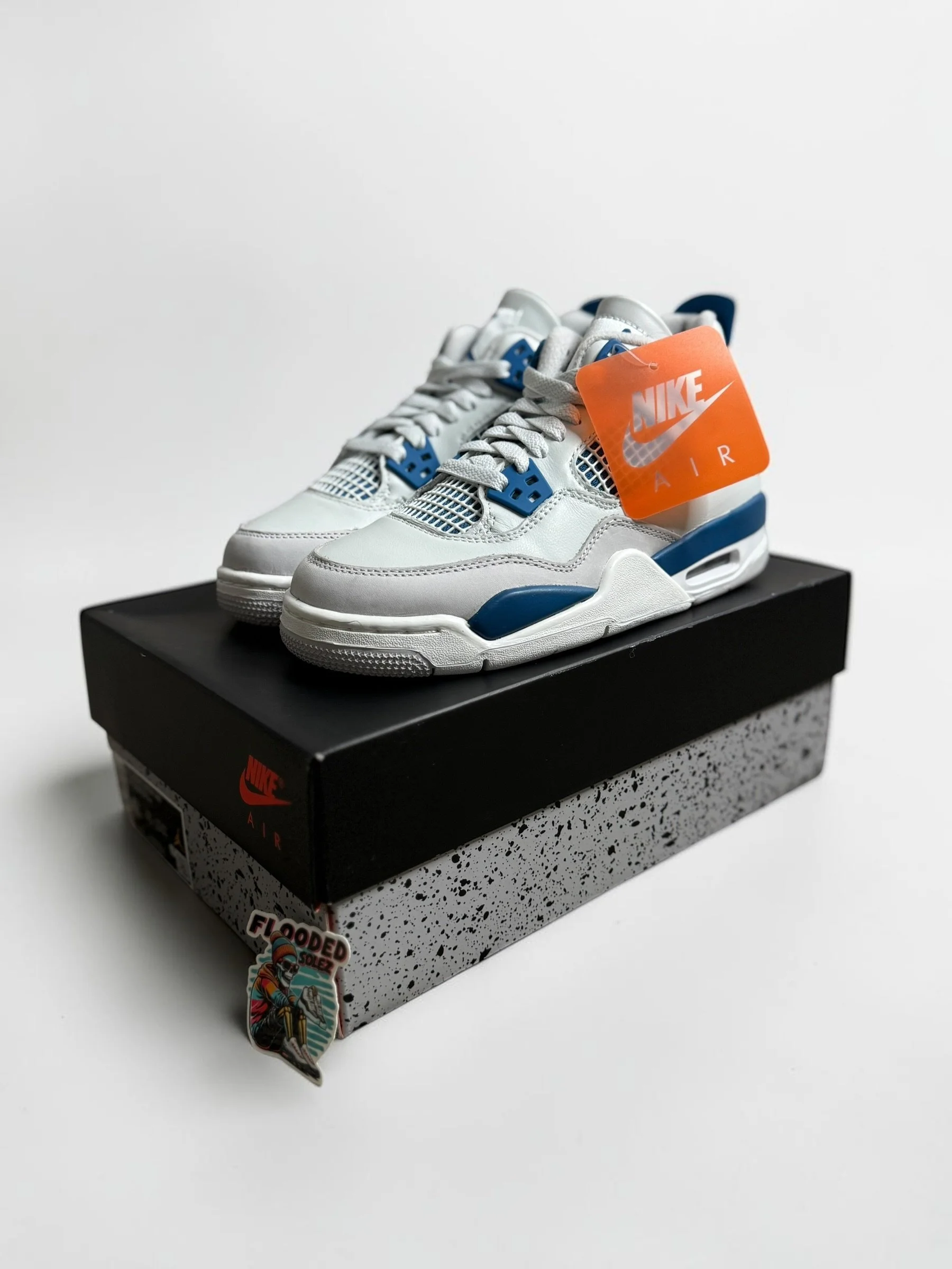 AJ4-MIL BLUE.jpeg