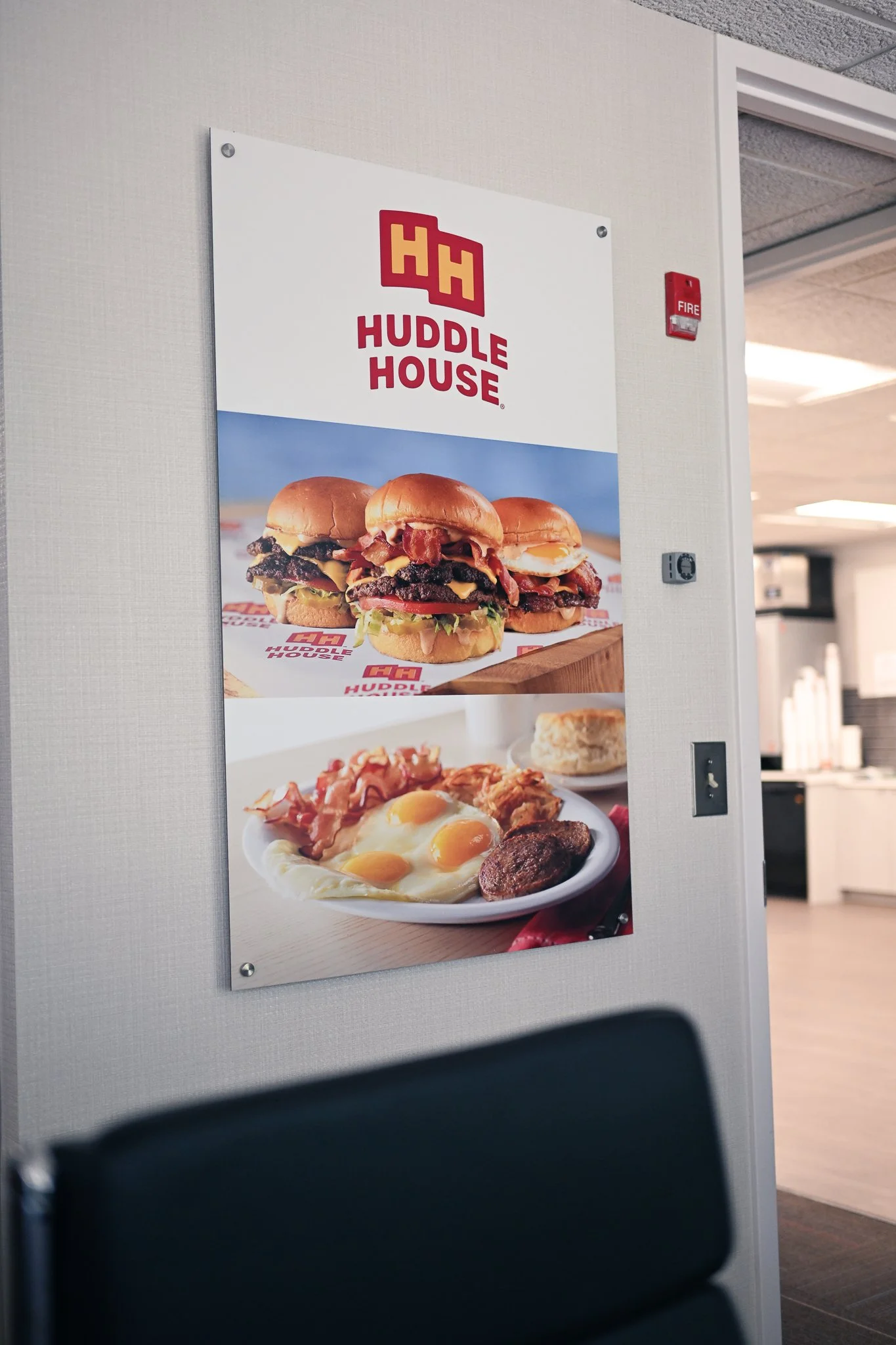 HuddleHouse & Perkins (2 of 34).JPG
