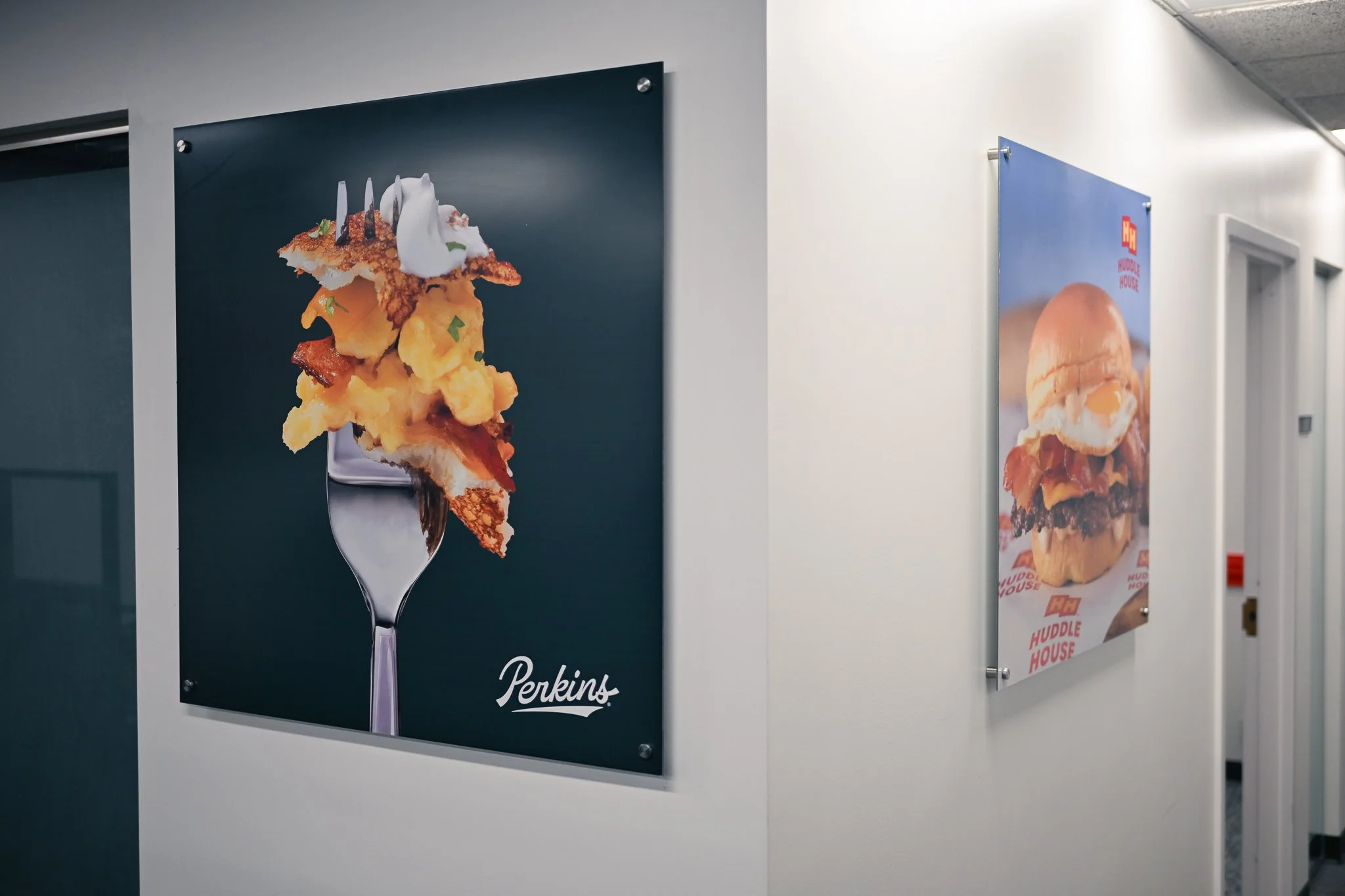 HuddleHouse & Perkins (28 of 34).JPG