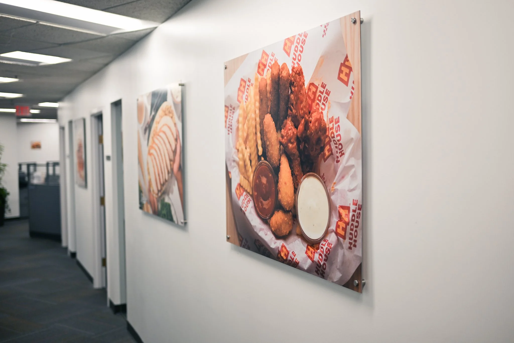 HuddleHouse & Perkins (18 of 34).JPG