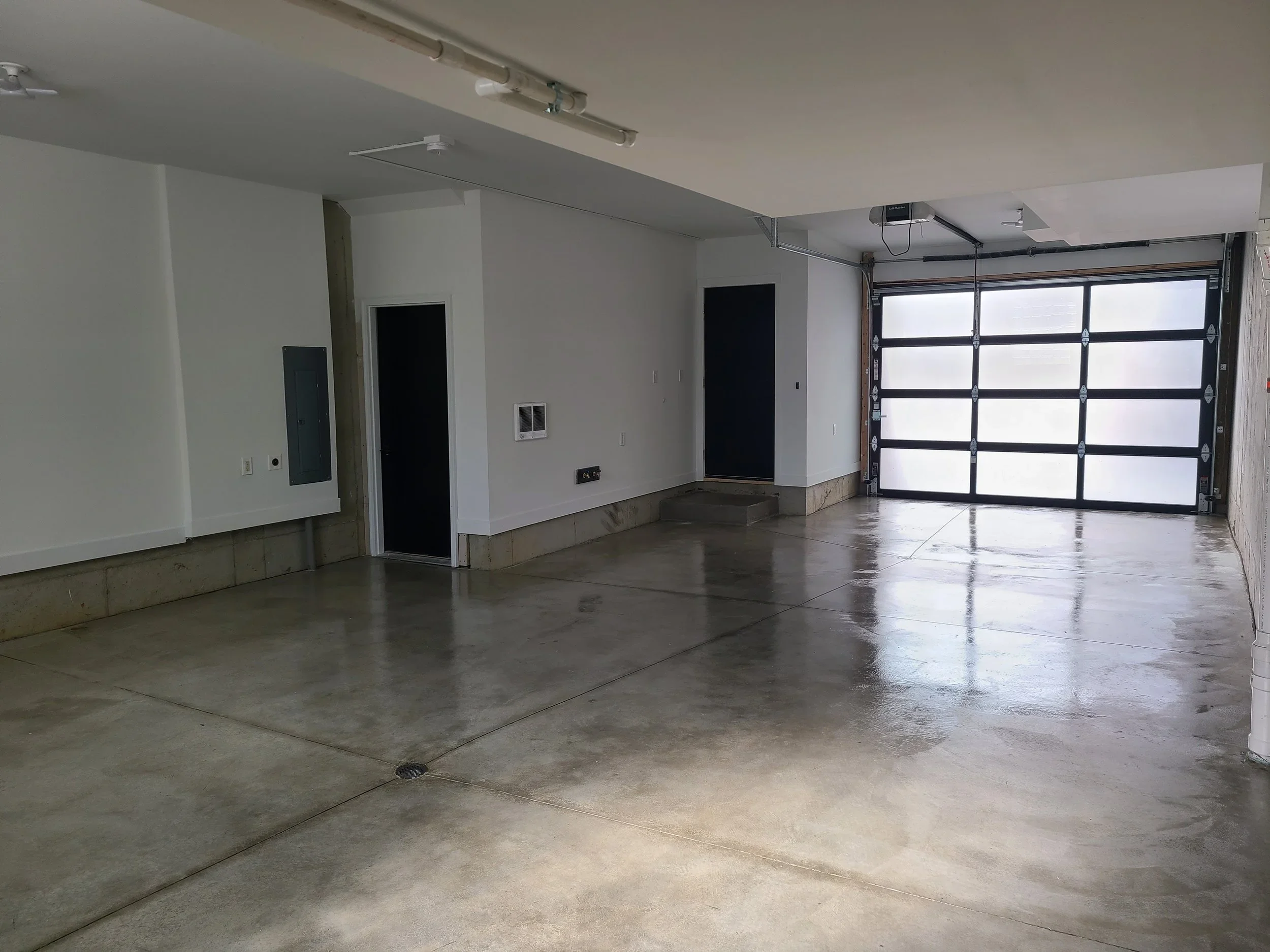 3111+Garage.webp