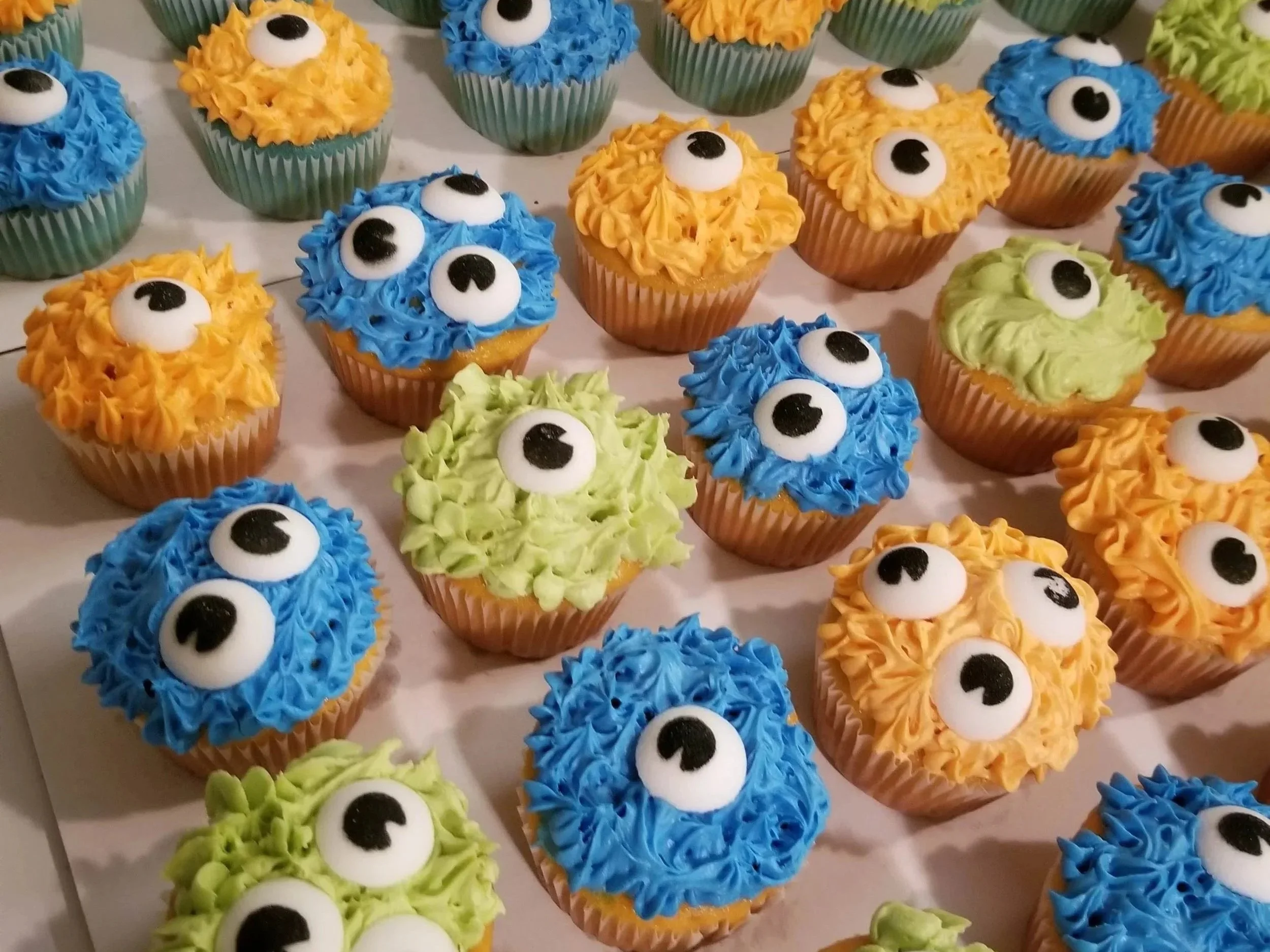 monster-cupcakes-kids-catering