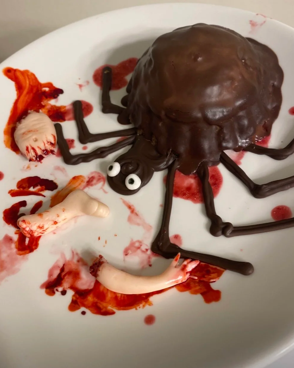 spider-cupcake-upside-down.png