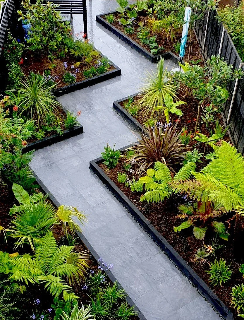 Tropical Planting, York Road N21