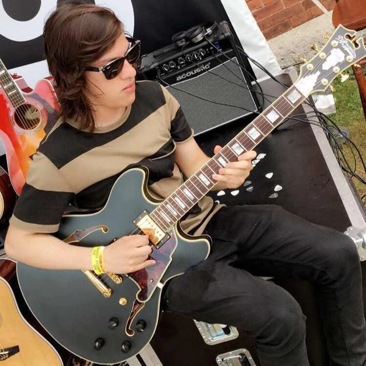 Solo Musician