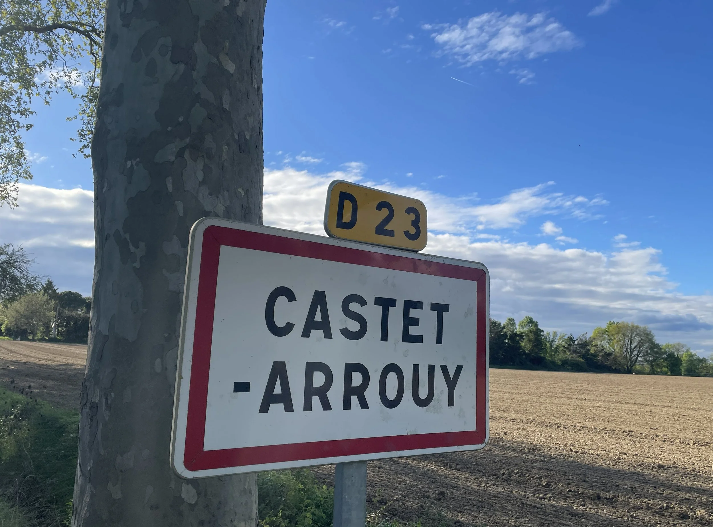 panneau castet.jpg