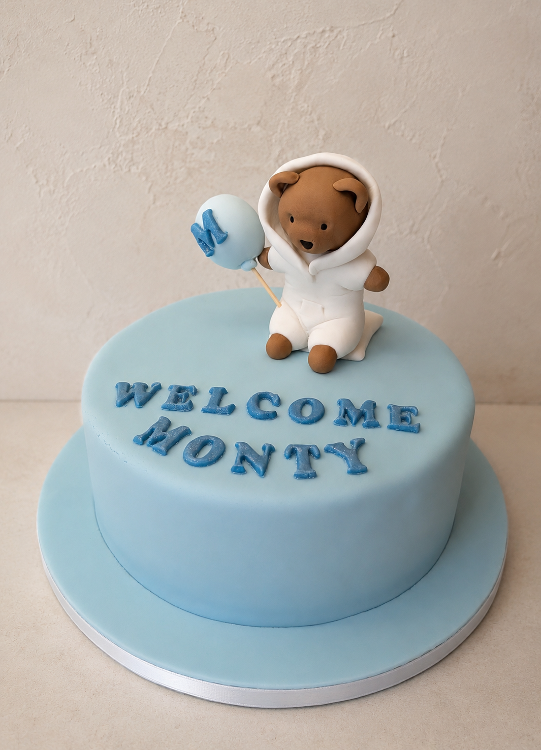 Handmade sugar bear & balloon