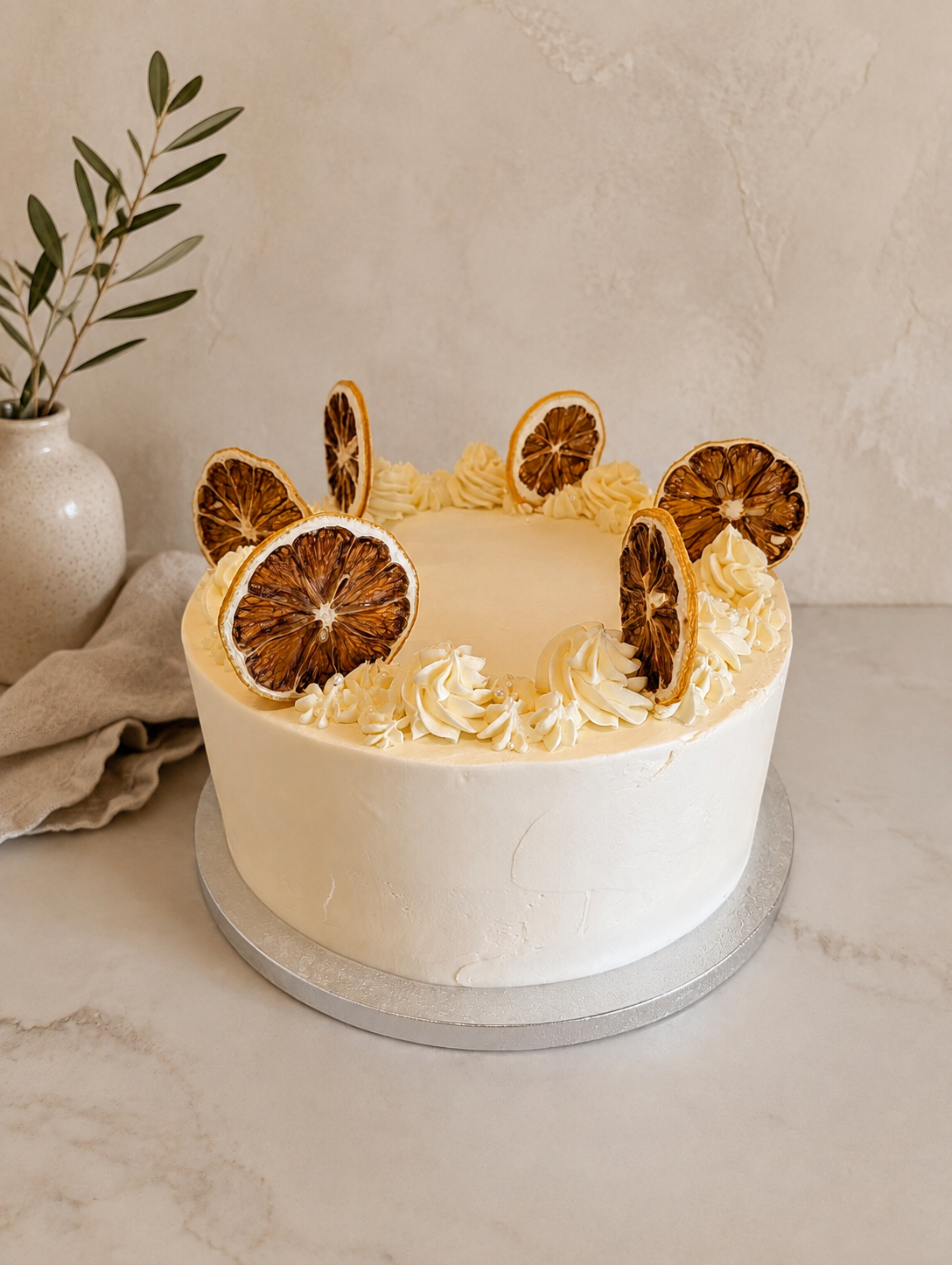 Elegant piped wreath