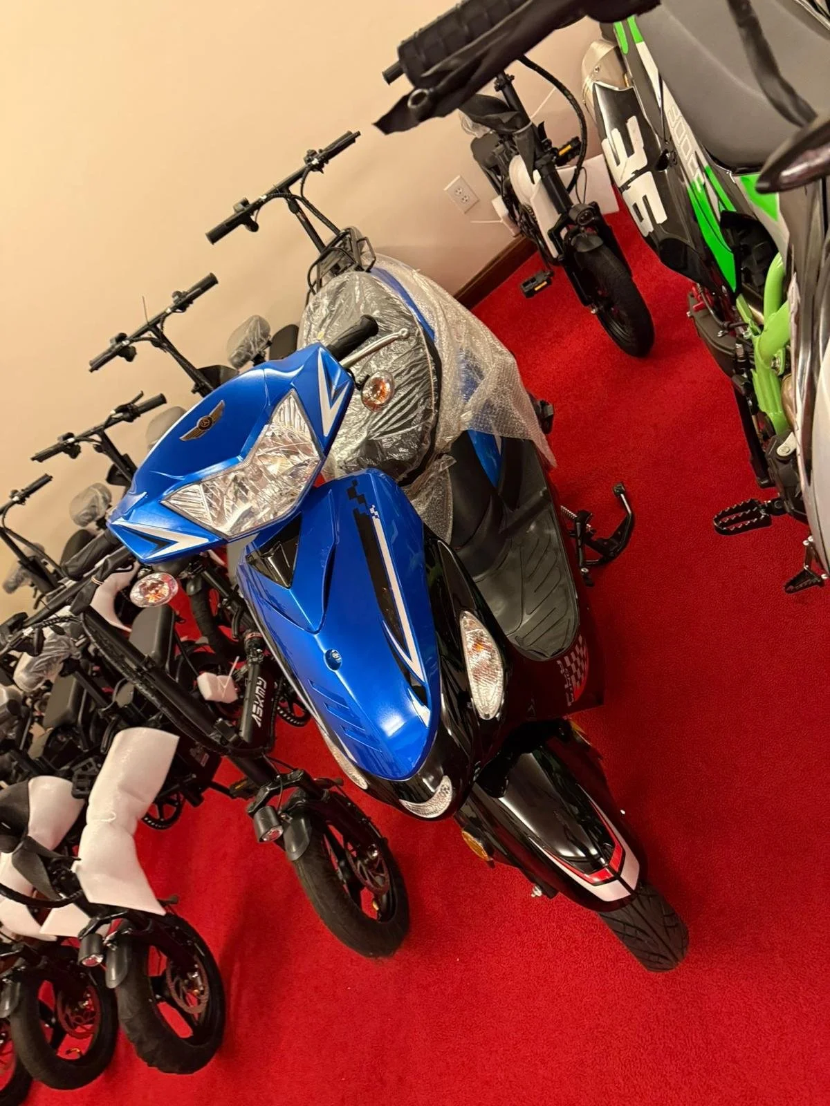 Pasola / Scooter