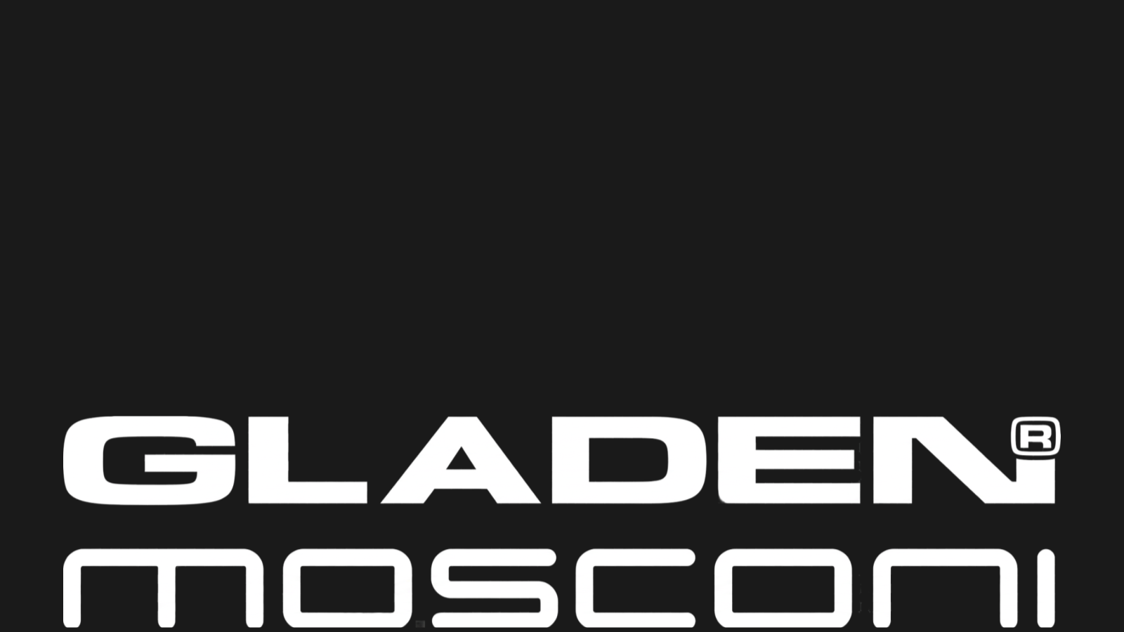Logo van Gladen Mosconi op een zwarte achtergrond, met witte tekst.