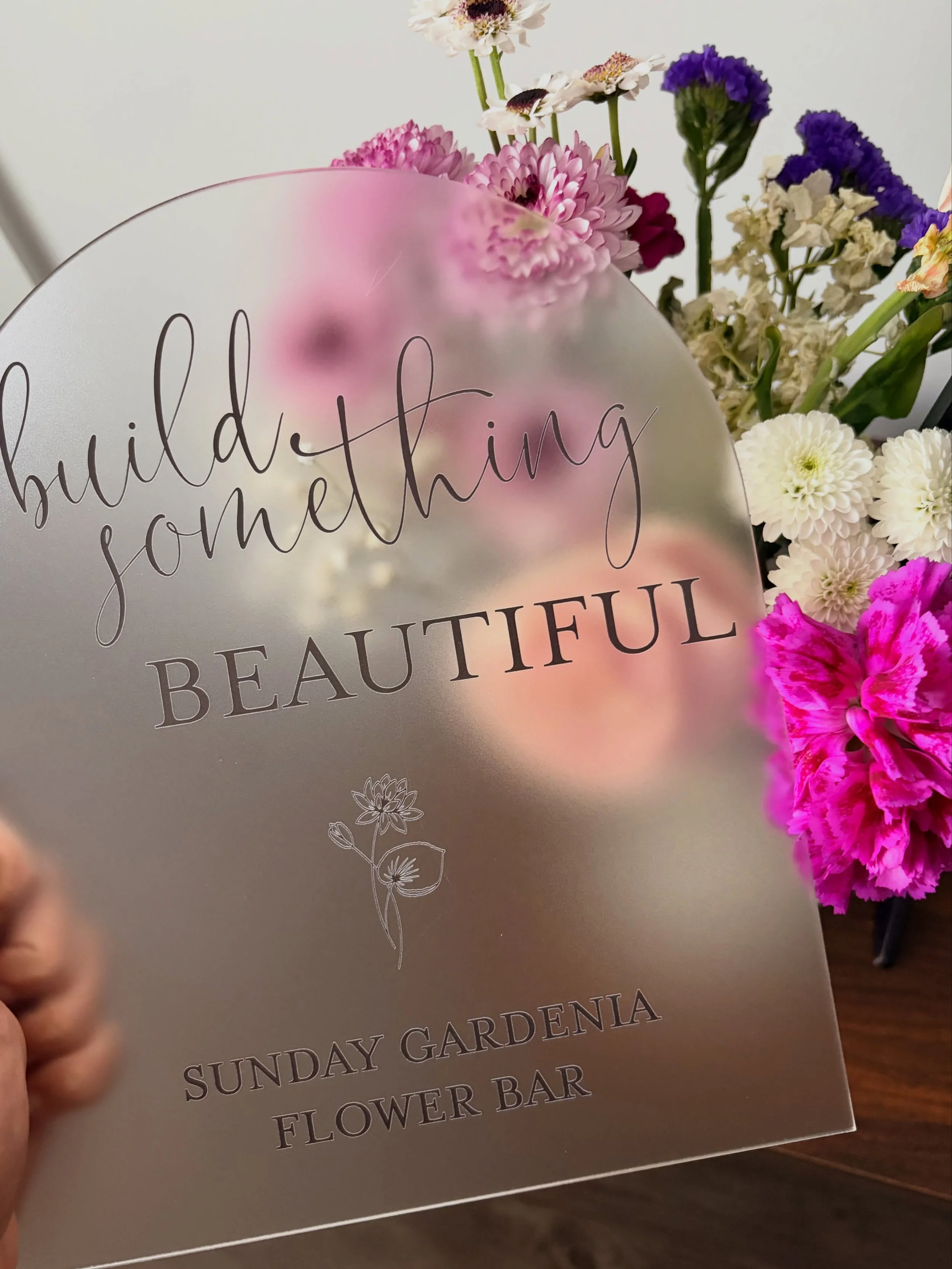Our sign came in and it&rsquo;s ready for your next celebration! 🌸🫶 can&rsquo;t wait to build something beautiful with you all 🥰 #atlantaevents #womeninbusiness #flowerstagram #gwinnett #sundaygardenia