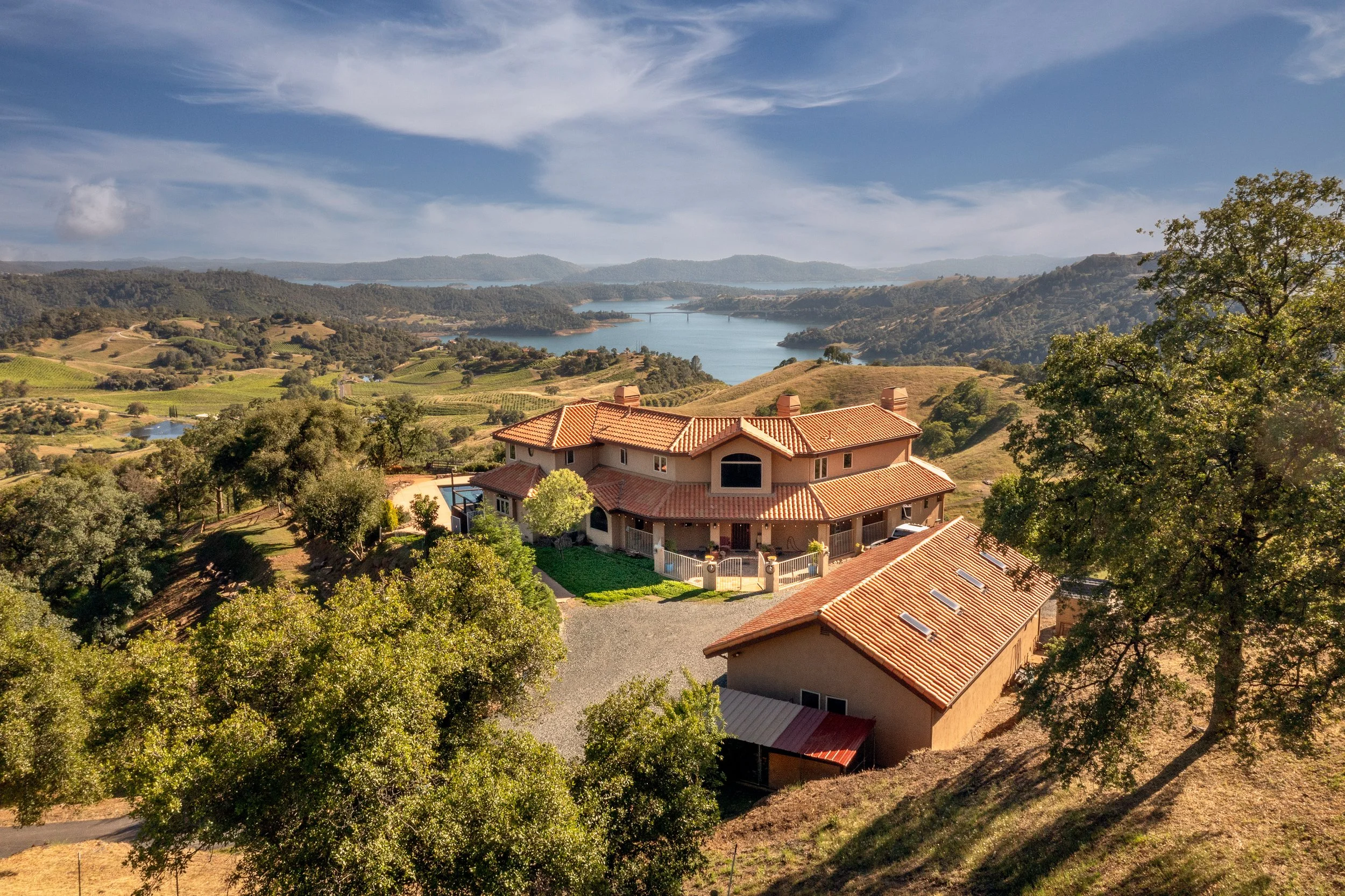Luxury Airola Ranch estate overlooking New Melones Lake in Vallecito California