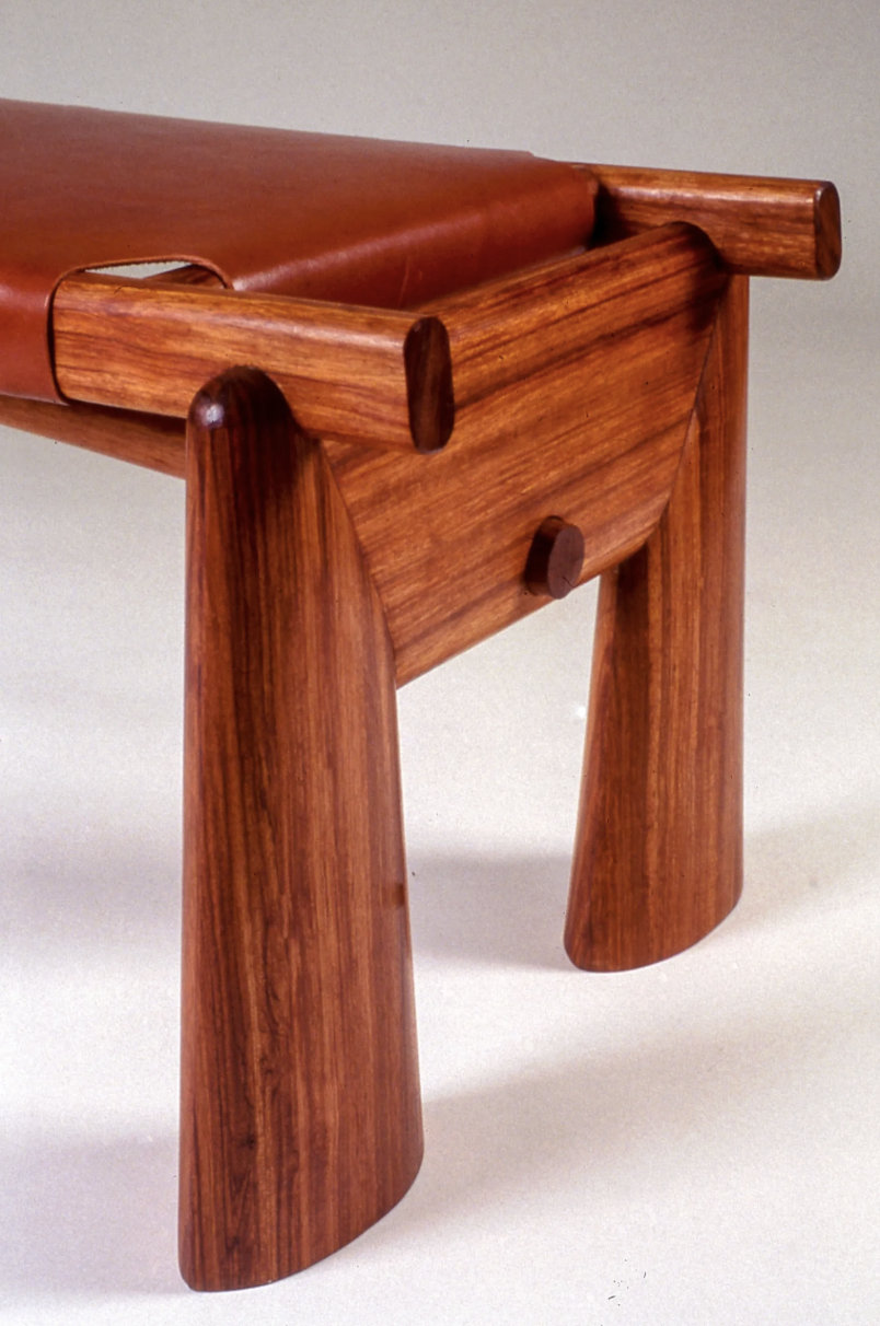 BENCH

detail