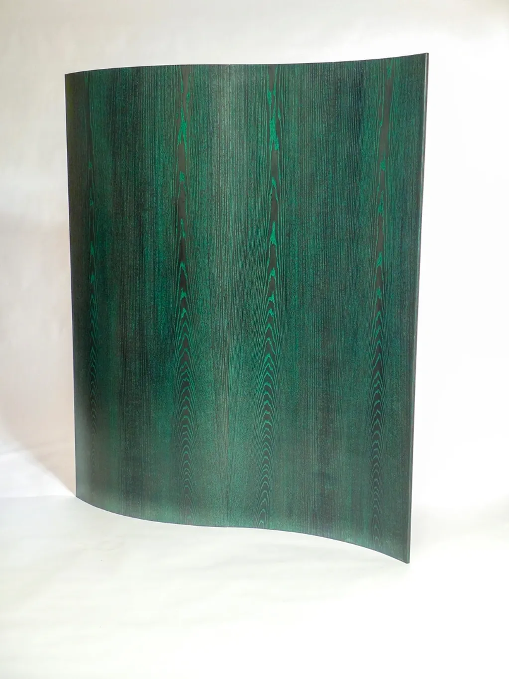 FOLDING SCREEN

dyed & filled ash