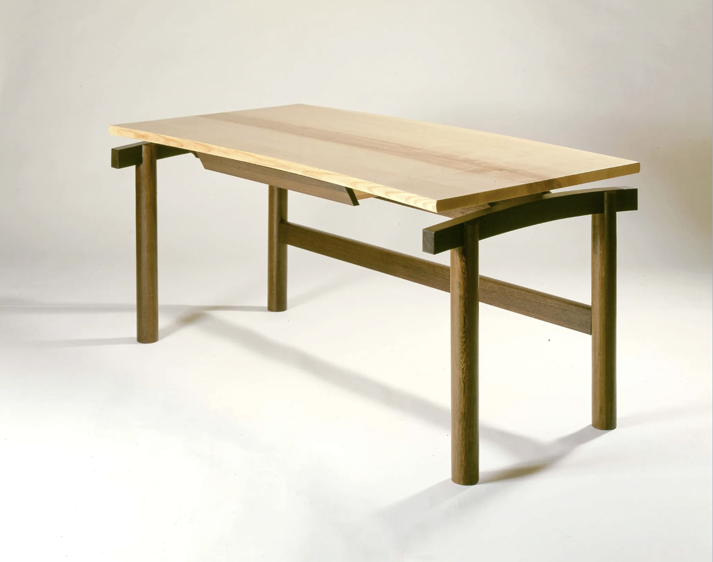 DESK

ash  & wenge