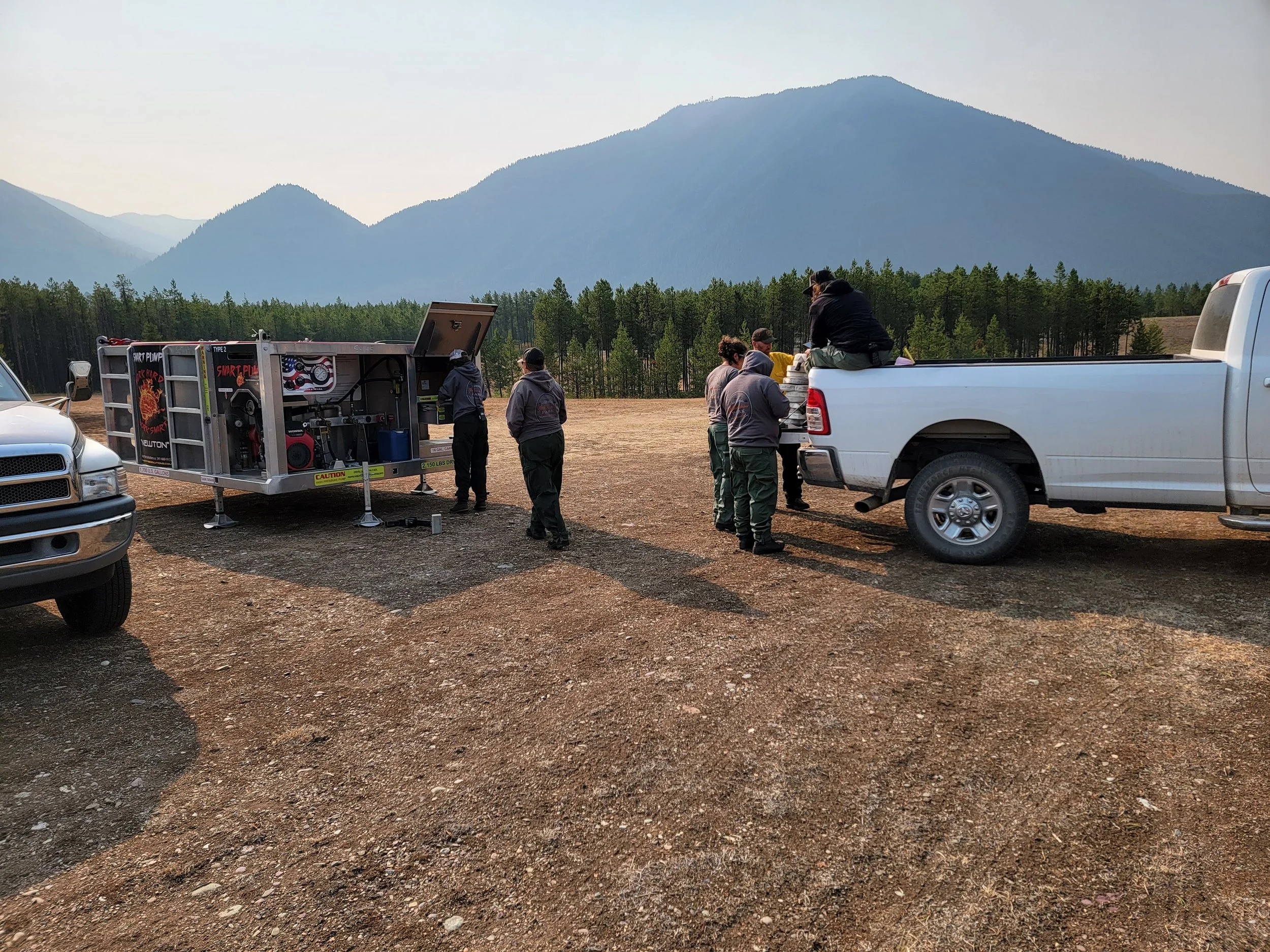 2024 Ridge Fire MT - Crew Loading Supplies