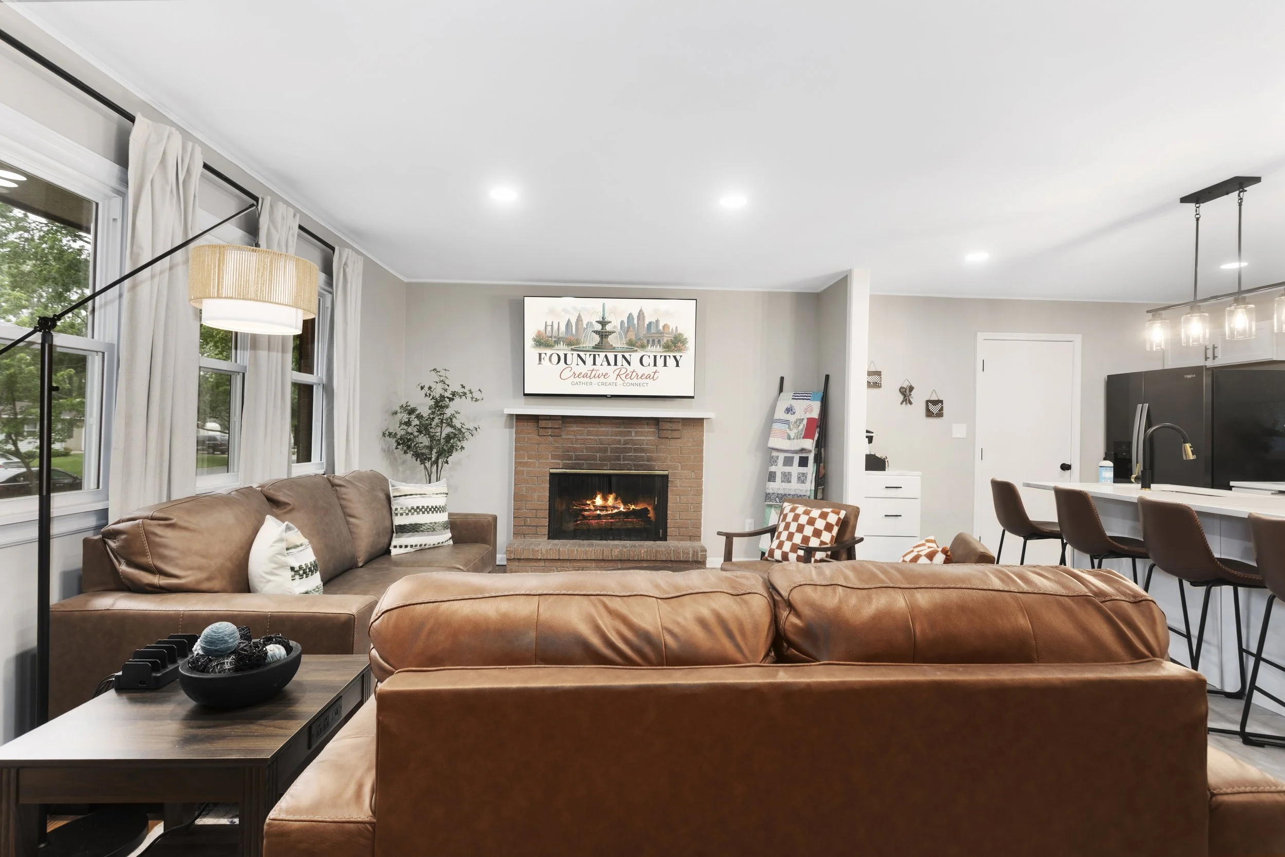 Warm and welcoming retreat accommodations at Fountain City Creative Retreat designed to help creative groups gather, relax, reconnect, and enjoy meaningful weekends together near Kansas City.