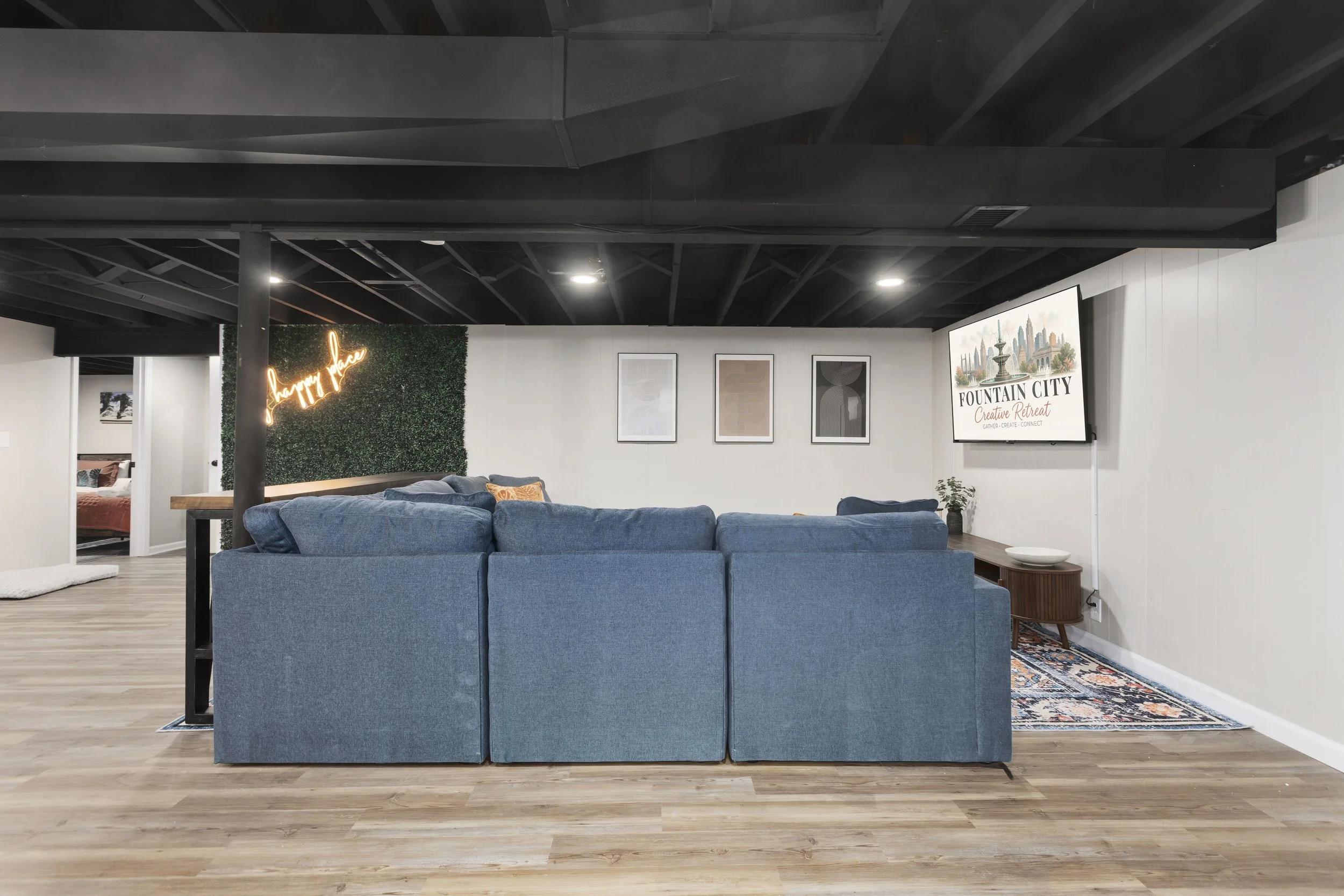Creative retreat amenities including workspace, accommodations, gathering spaces, kitchen, and lounge areas near Kansas City.