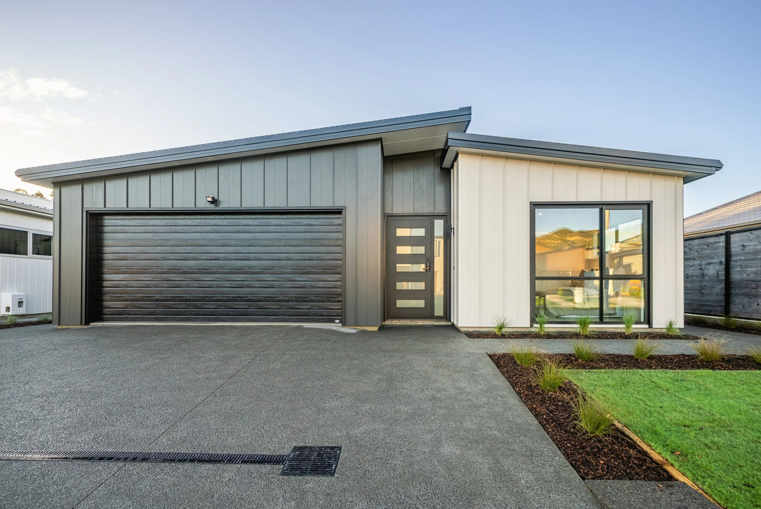 02 - Mawai Hakona Drive (81B).jpg